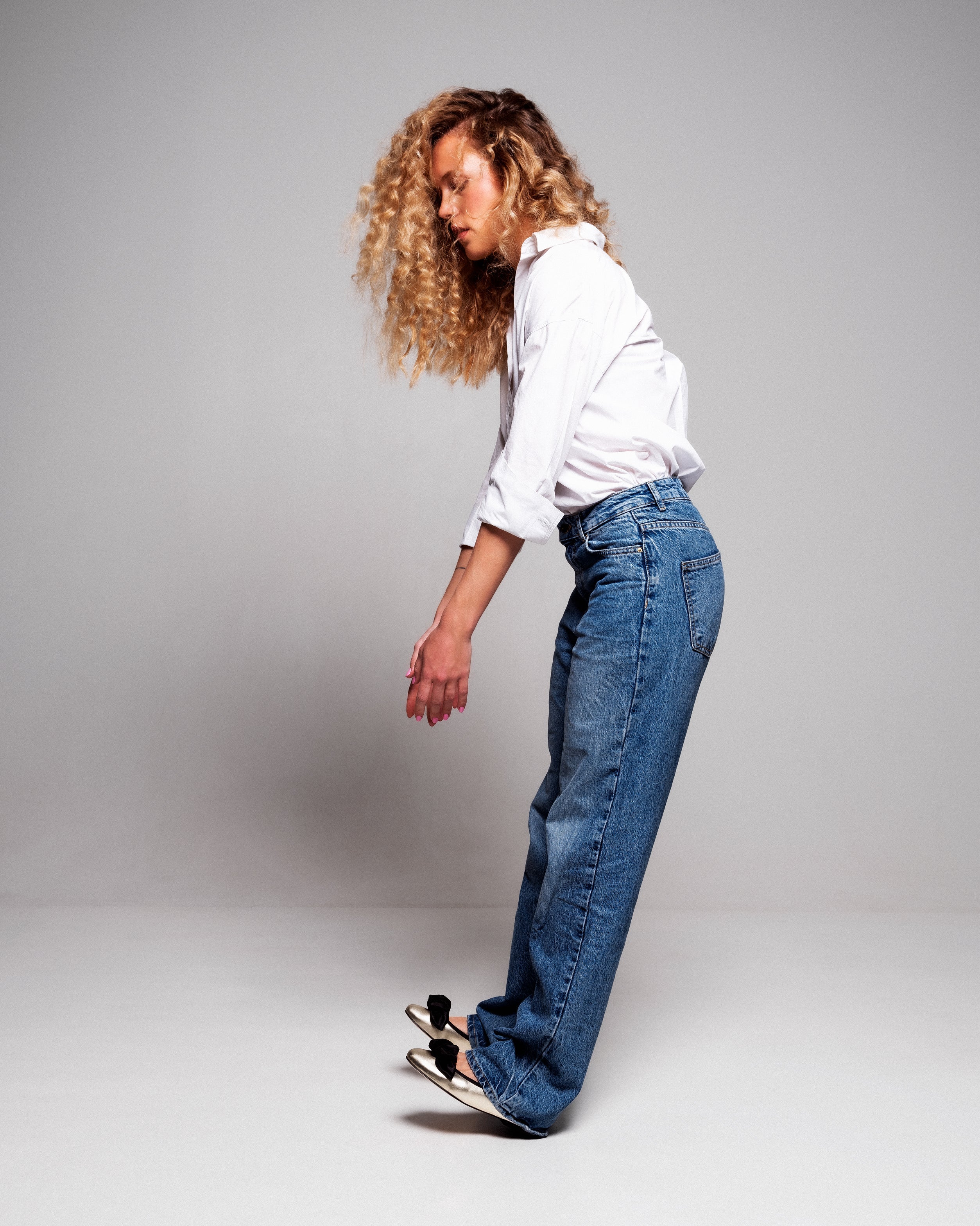 Gold-black ballerina flats 9:30 am Hearing in Court made from recycled polyester by Bikkou