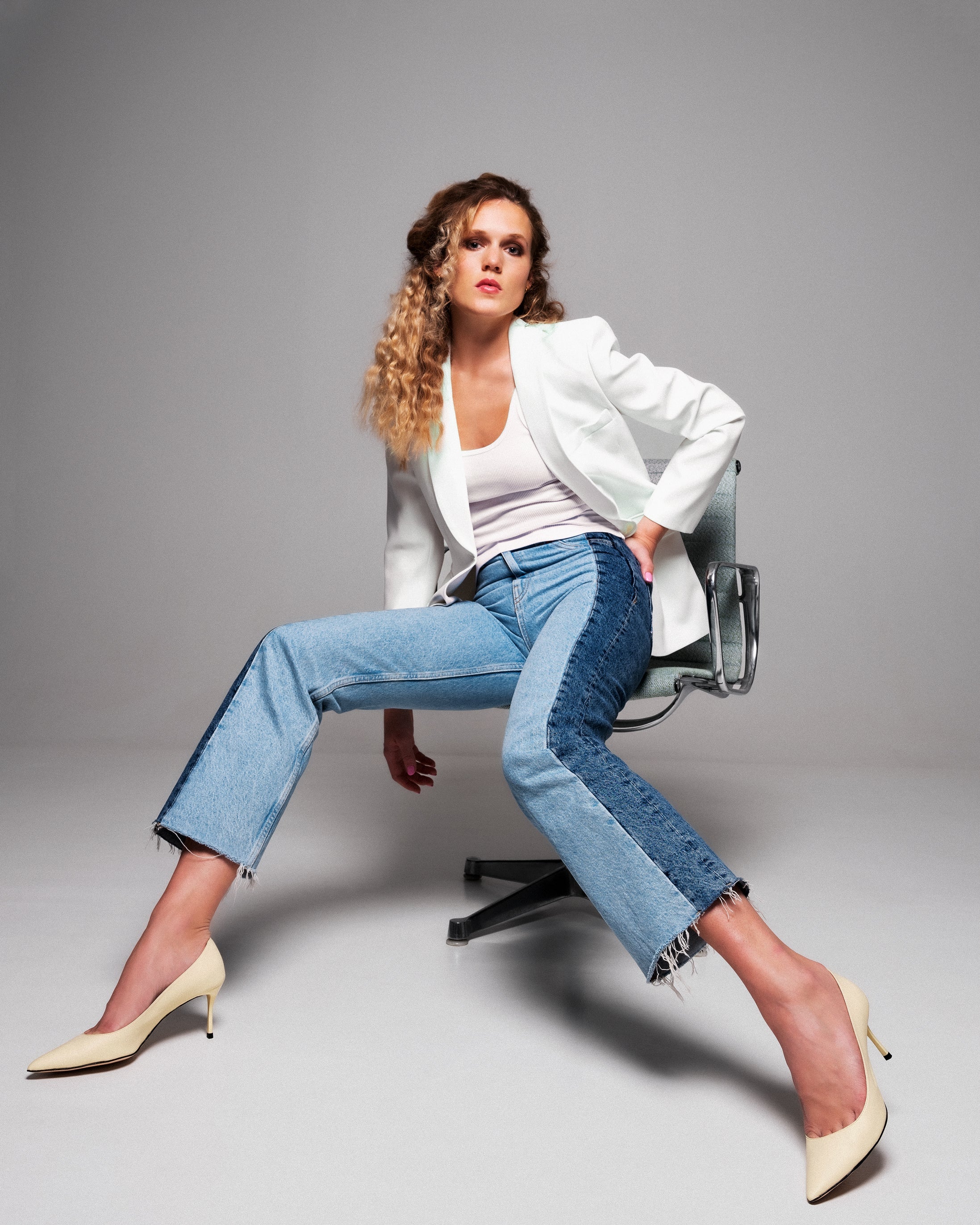 Escarpins beiges lundi 10h au bureau en polymère biosourcé de Bikkou