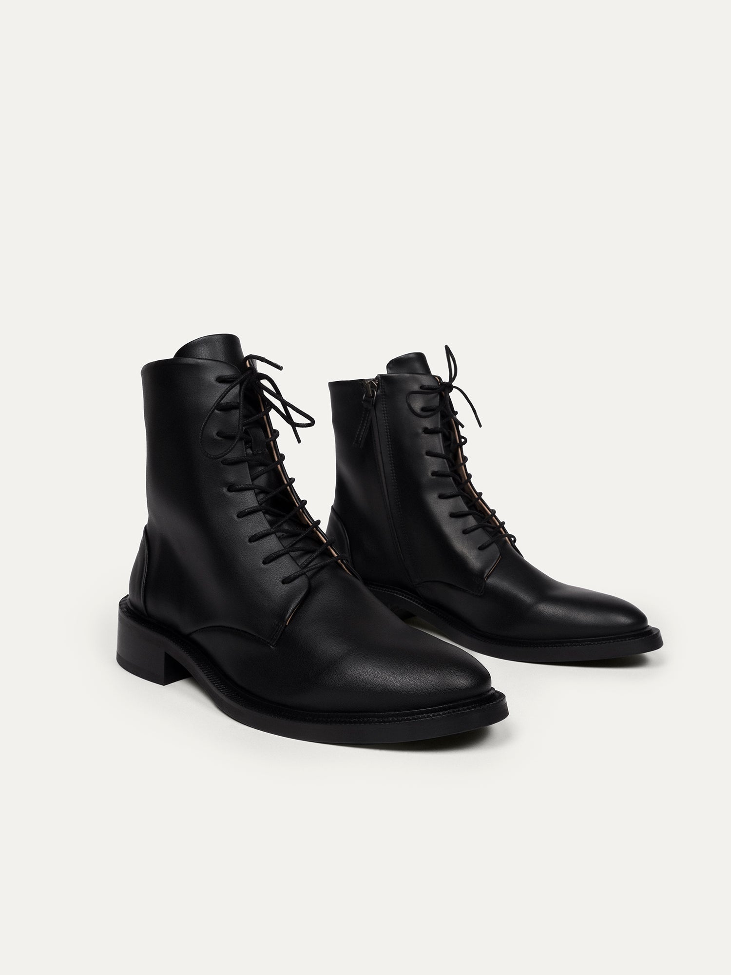 Black lace-up ankle boots 2 pm Walk the city made from recycled PET by Bikkou