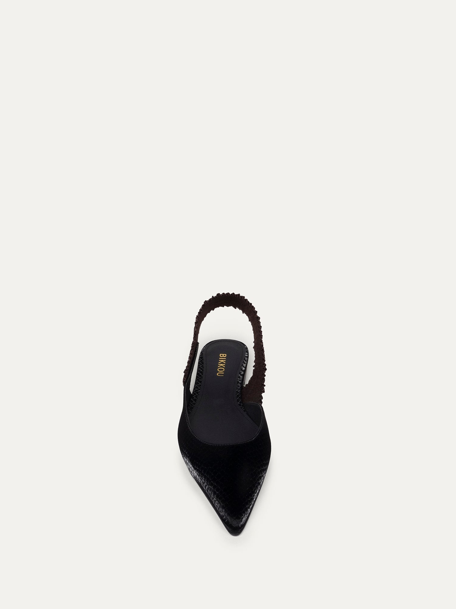Schwarze Ballerina 11:30 am Sunday brunch aus 100% vegan von Bikkou