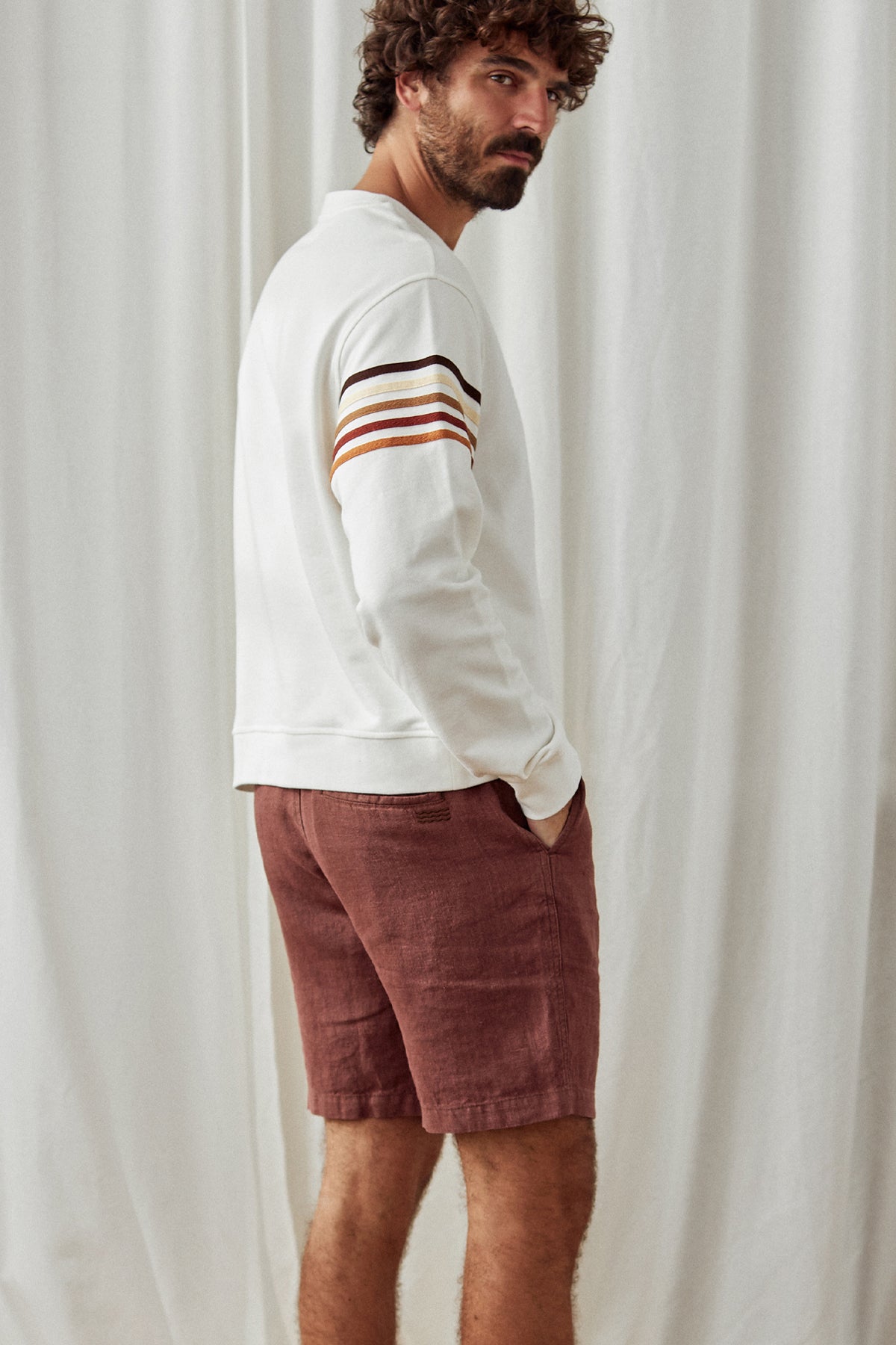 Pull PARSEVAL blanc en coton biologique de TWOTHIRDS