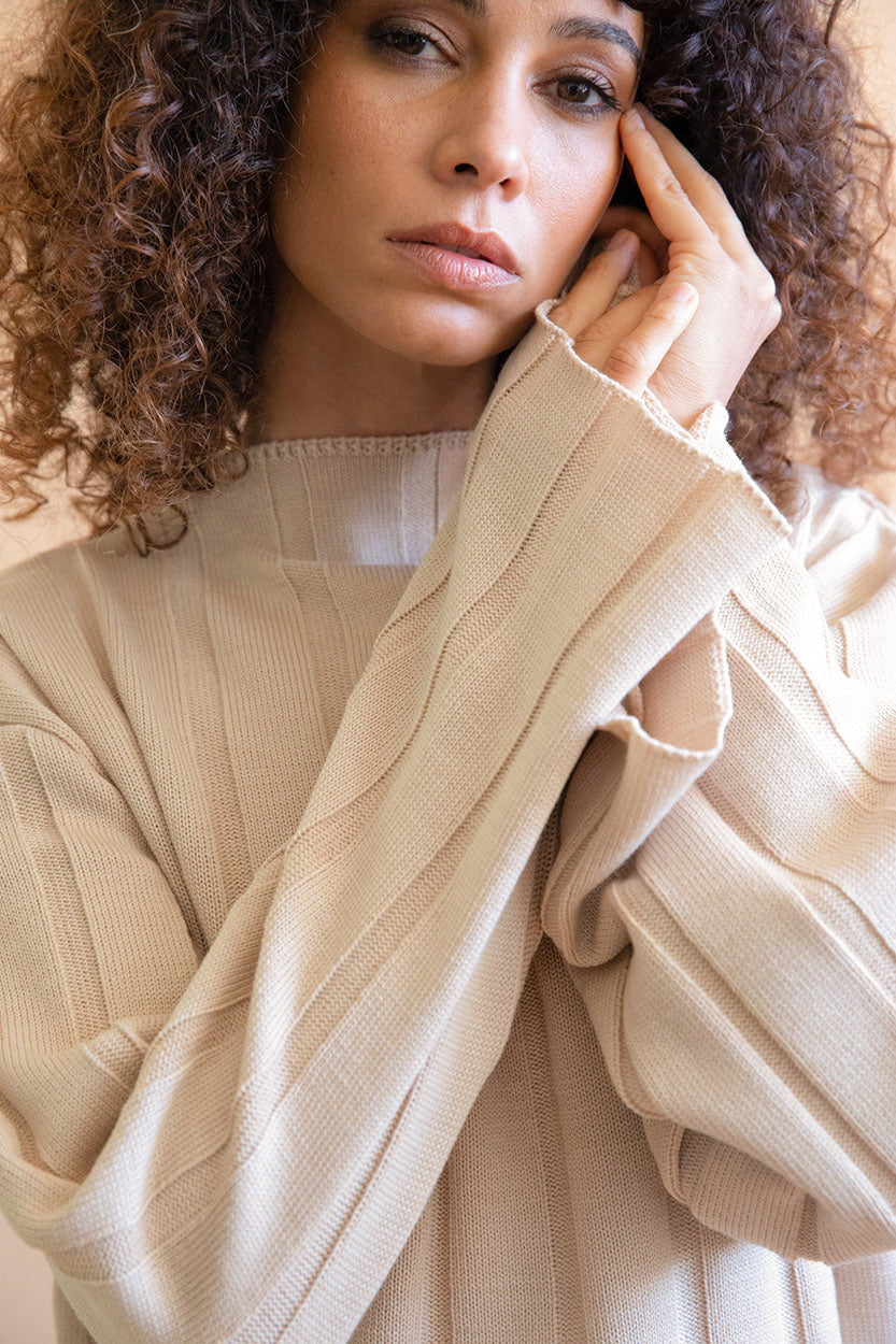 Beige sweater Nashi made of 100% merino wool by Avani