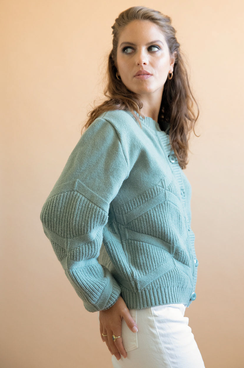 Gilet vert menthe Tanaisie en 100% laine mérinos par Avani