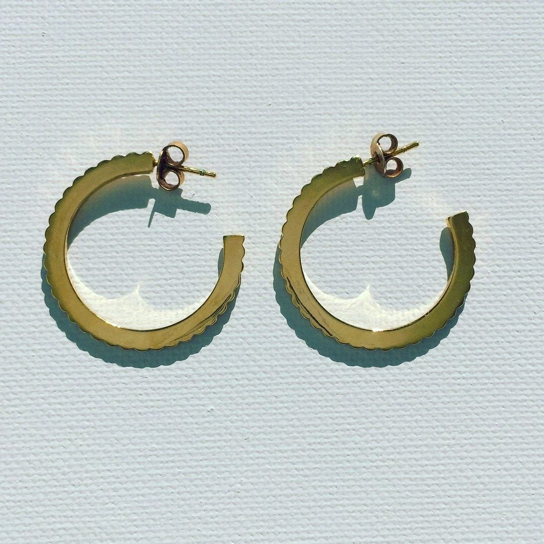 Boucles d'oreilles créoles INGRANAGGI en argent par V Design Lab