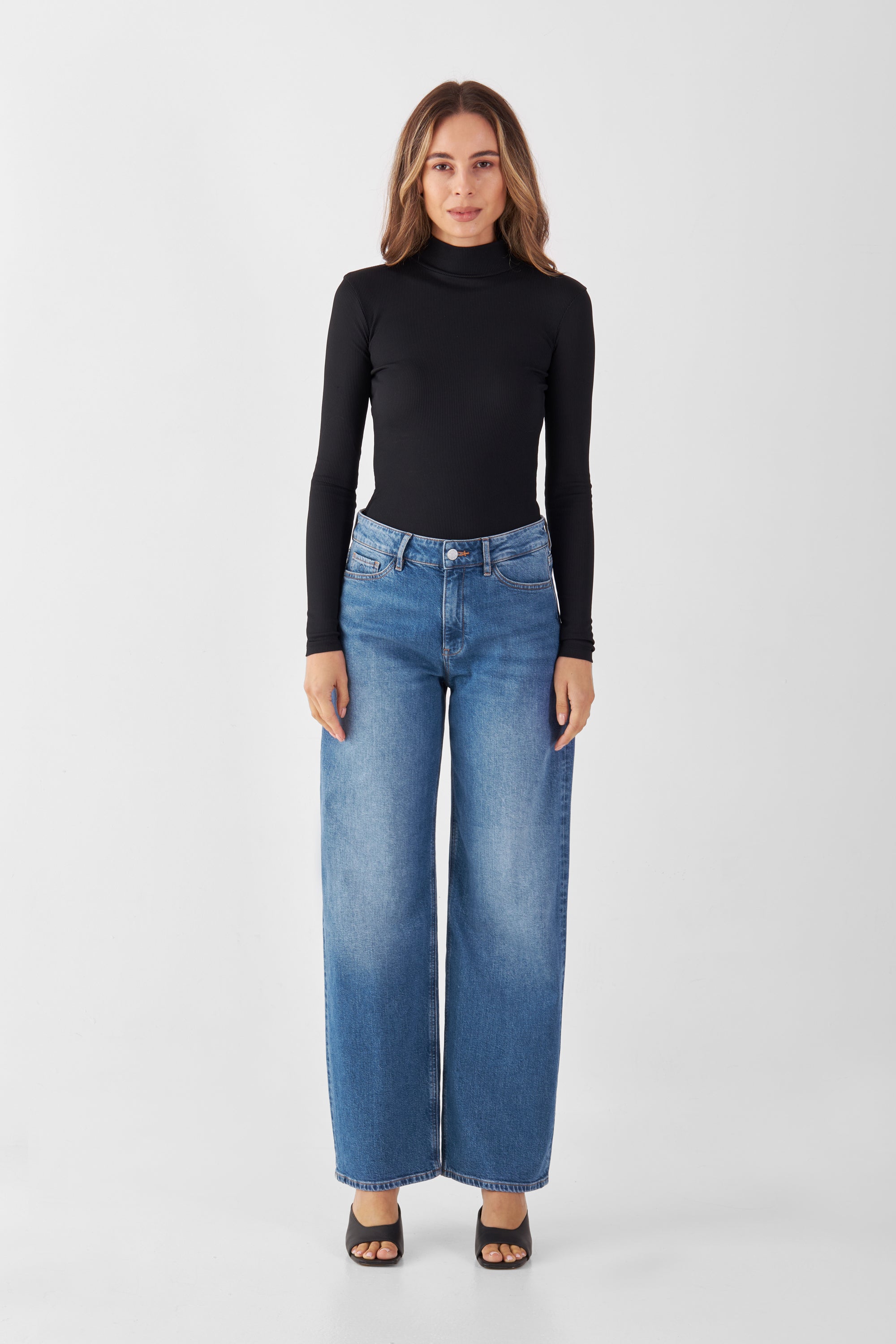 Blue ASH Barrel Leg jeans made from organic cotton by Dawn Denim