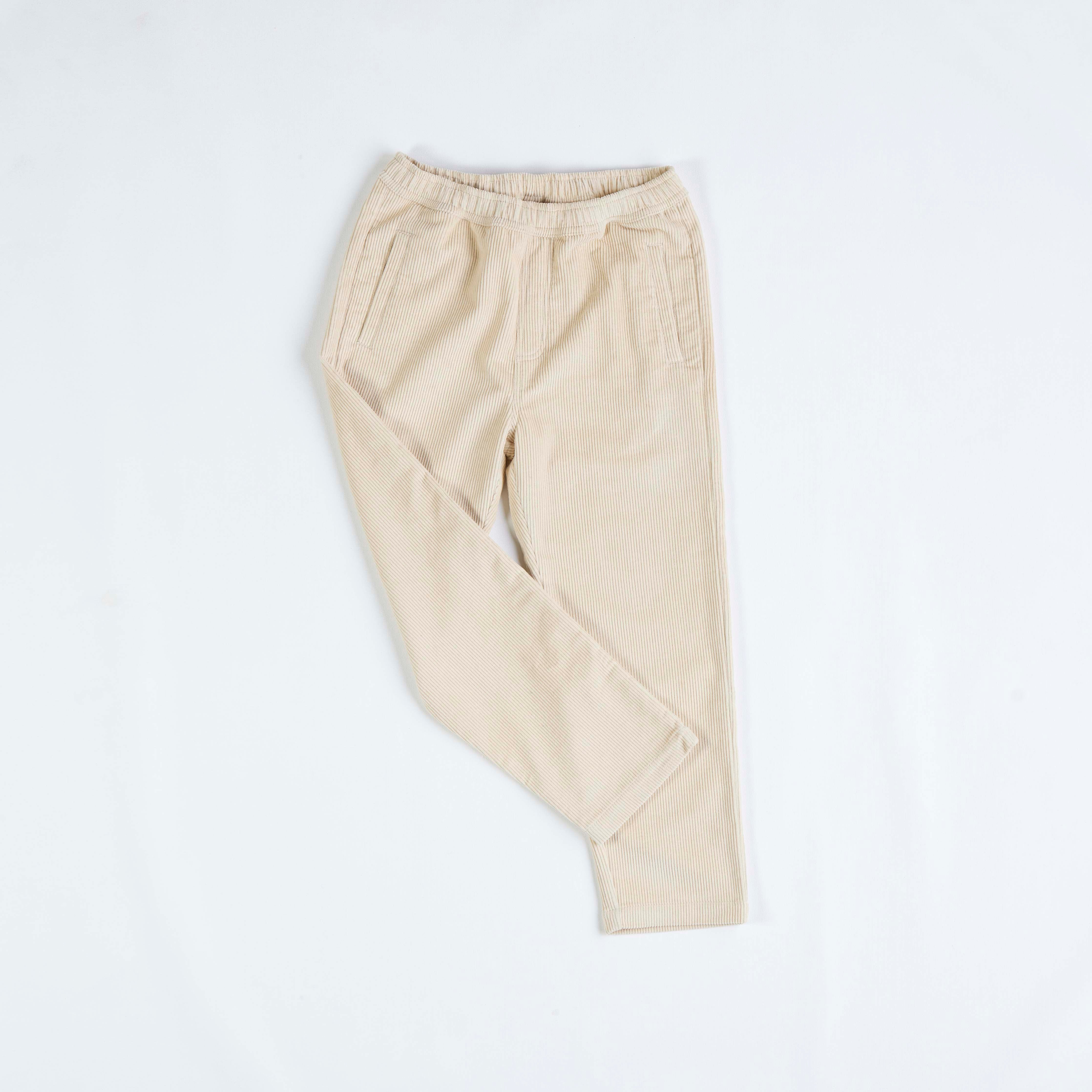 Cordhose aus Bio Baumwolle in beige von Arniko