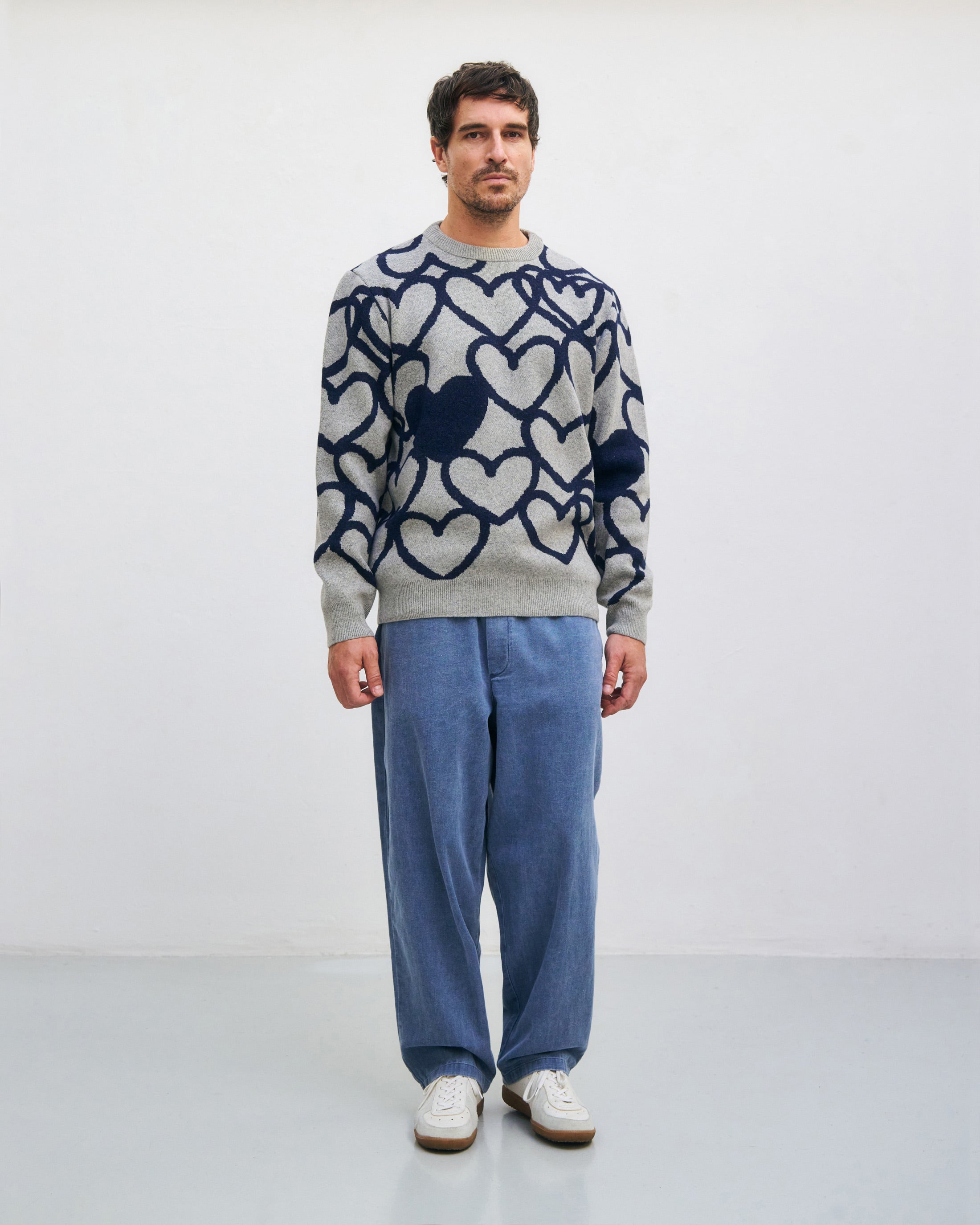 Hellgrauer Strick-Sweater Affection aus recycelter Wolle von Rotholz