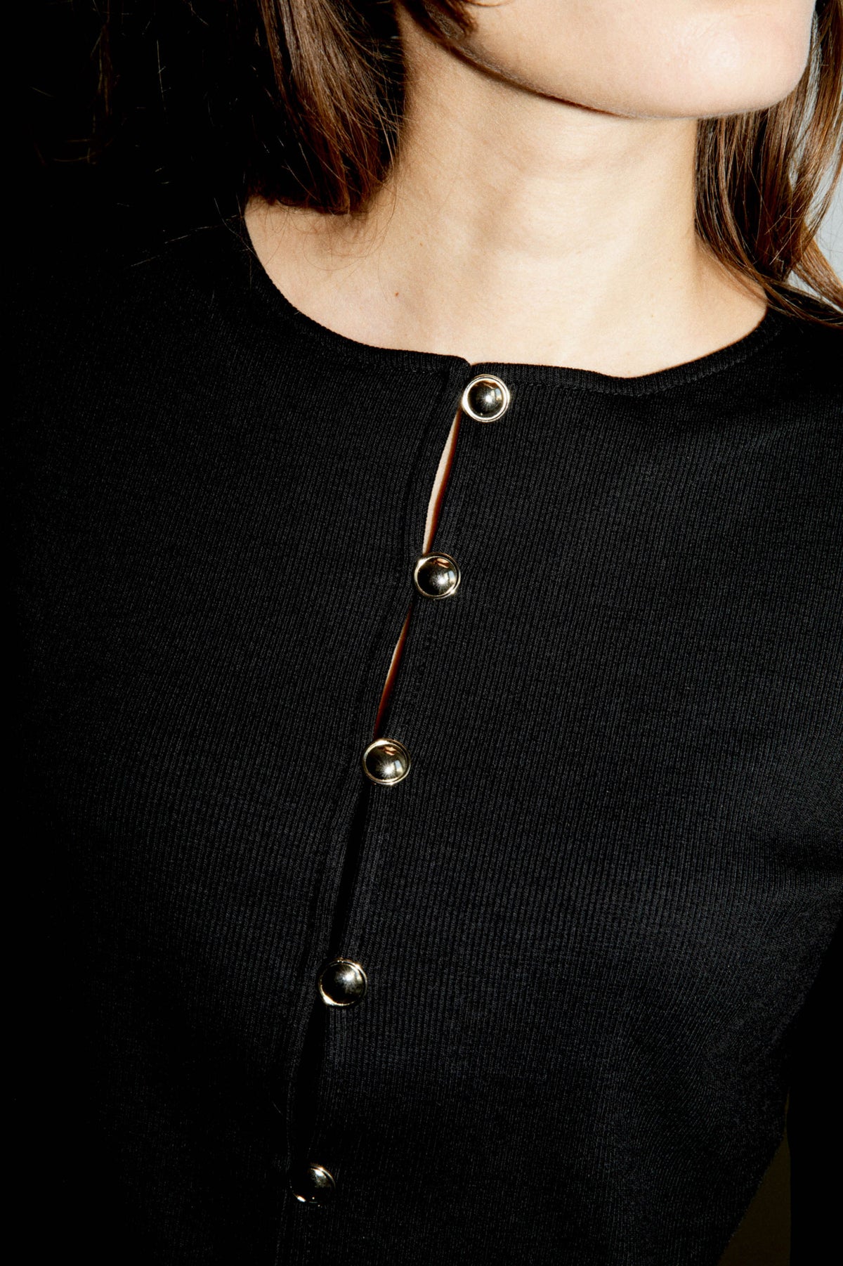 Schwarze Strickjacke Hennè aus Modal von Avani