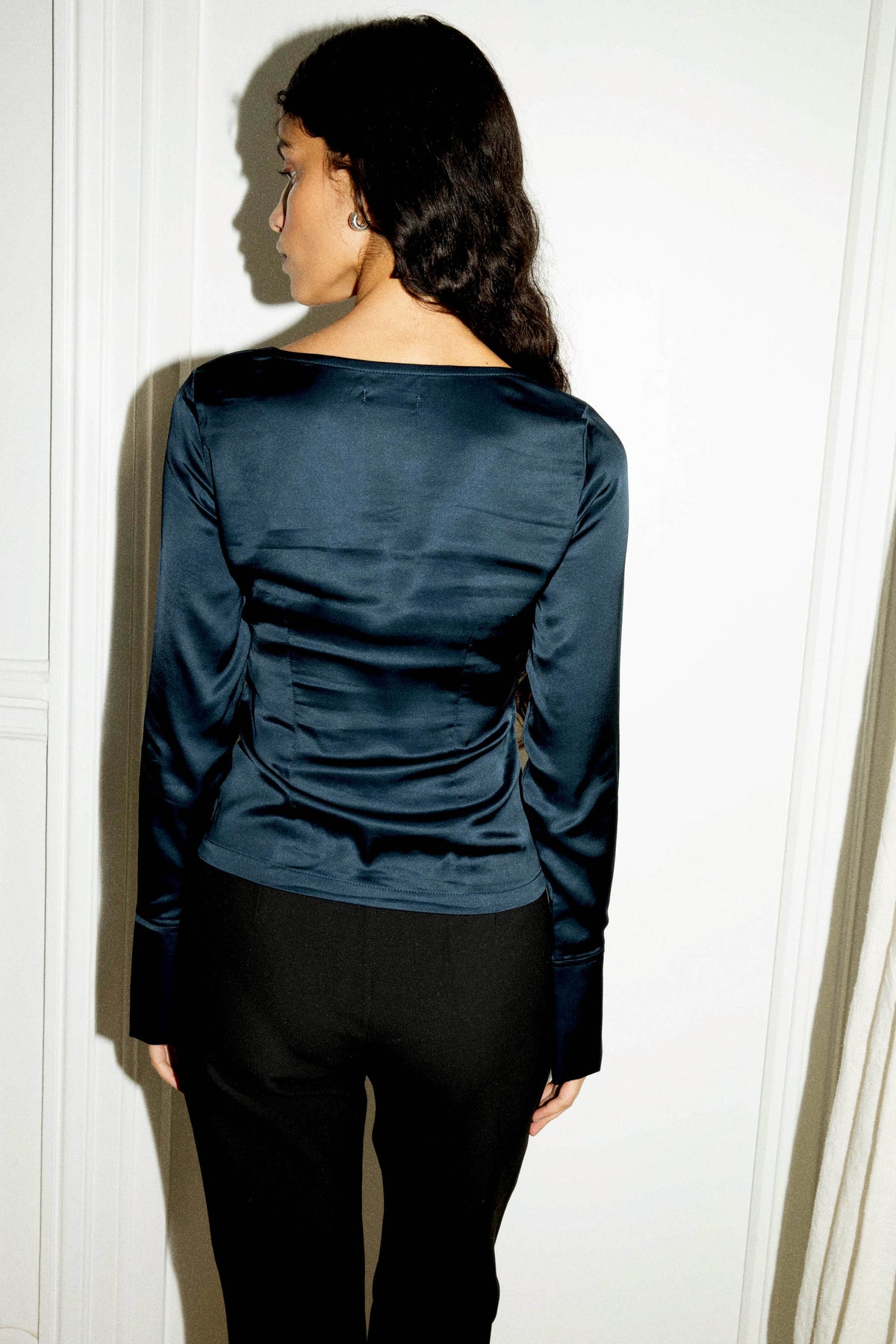 T-shirt bleu à manches longues Azalée en 96 % viscose ECOVERO™ d'Avani