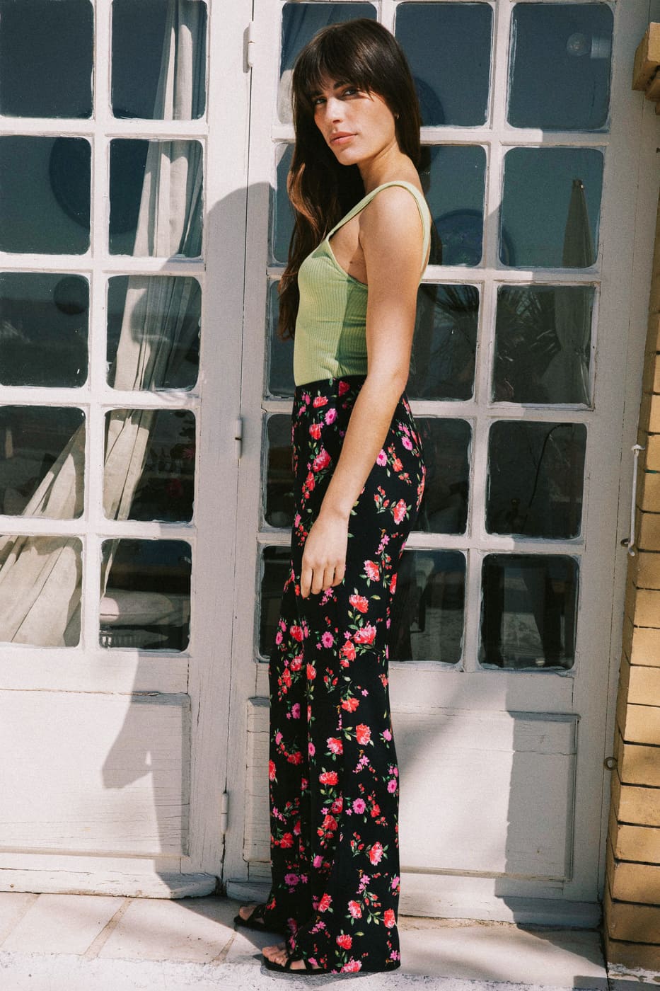 Schwarze Hose Tamier aus 100% Viskose von Avani