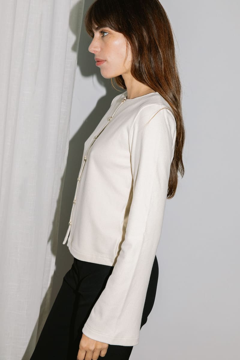 Weisse Strickjacke Henné aus Modal von Avani