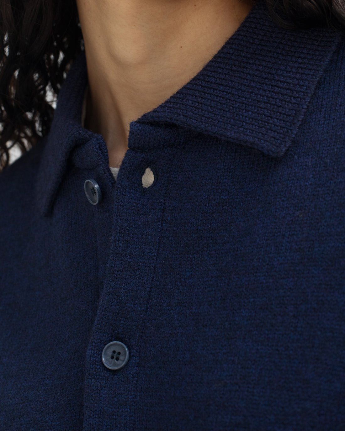 Blauer Cardigan aus 100% Merinowolle von Rotholz