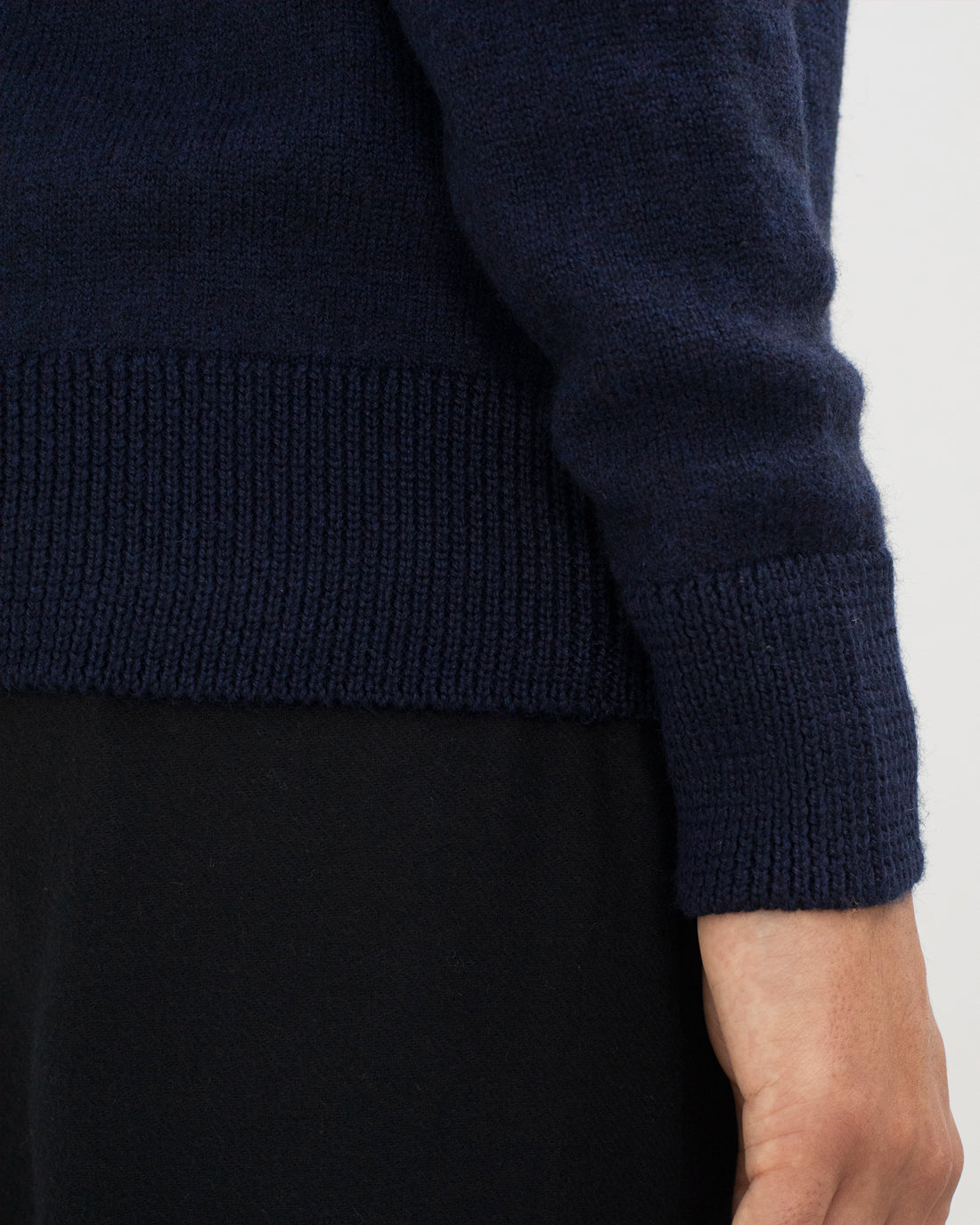 Blauer Cardigan aus 100% Merinowolle von Rotholz