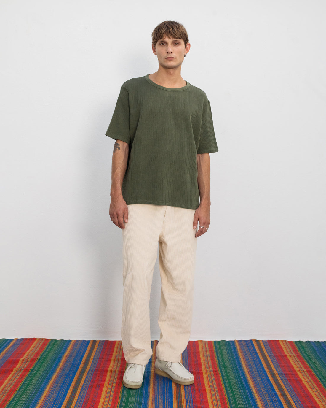 Pantalon large en velours côtelé beige en coton 100% biologique de Rotholz