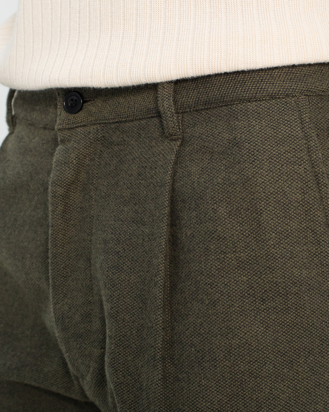 Green flannel pants made from 100% organic cotton by Rotholz