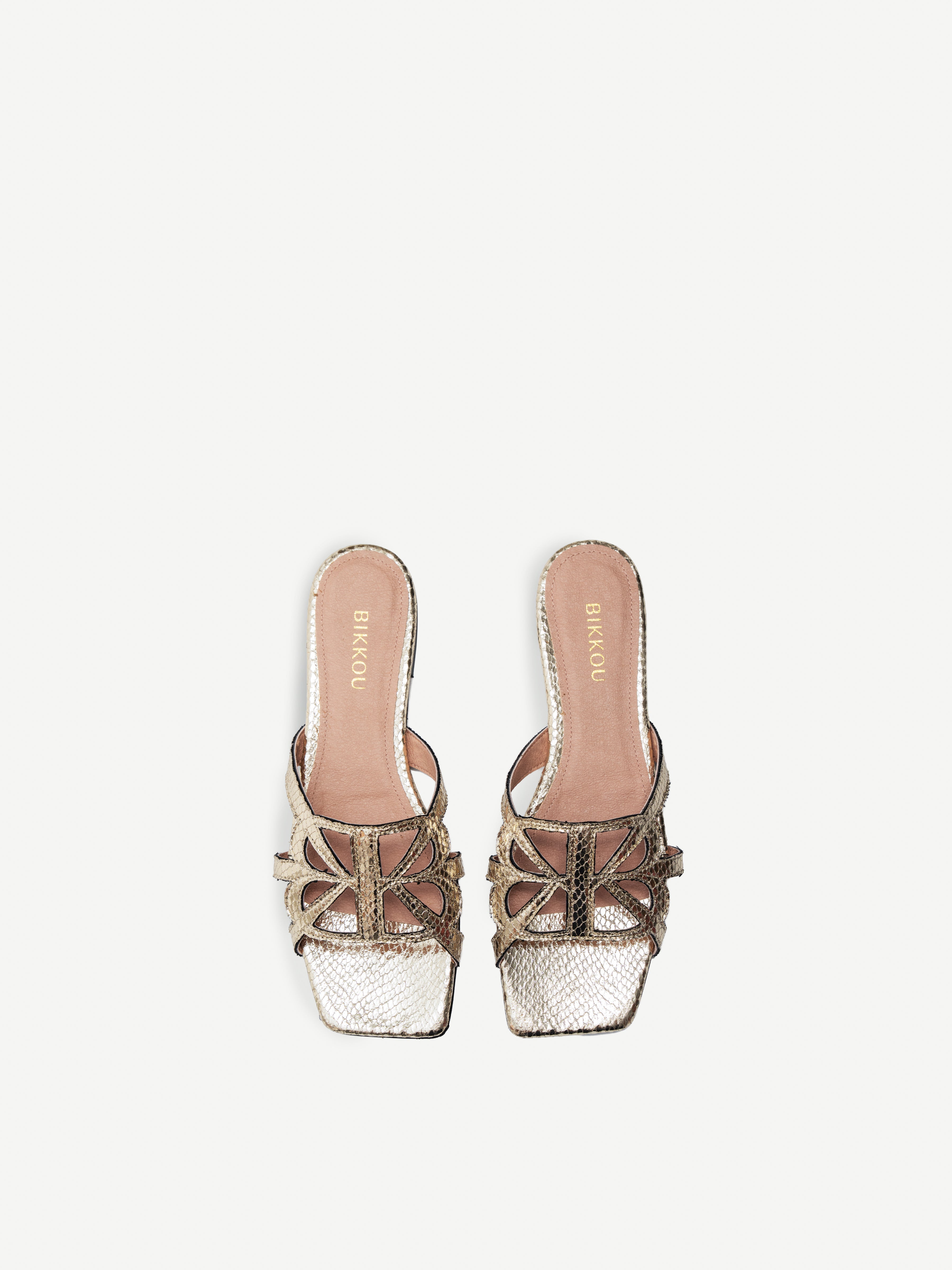 Golden mules 7 pm Sunset at the beach in Python Specchio by Bikkou