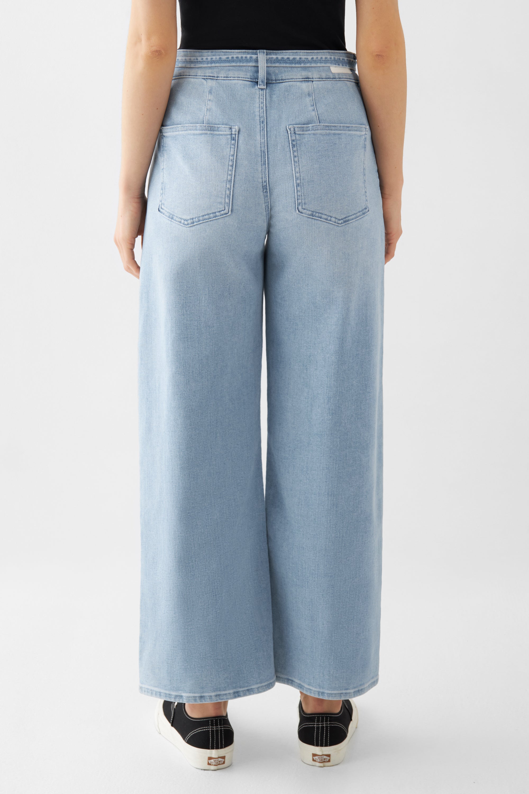 Hellblaue Jeans BLINK High Waist aus Bio-Baumwolle von Dawn Denim