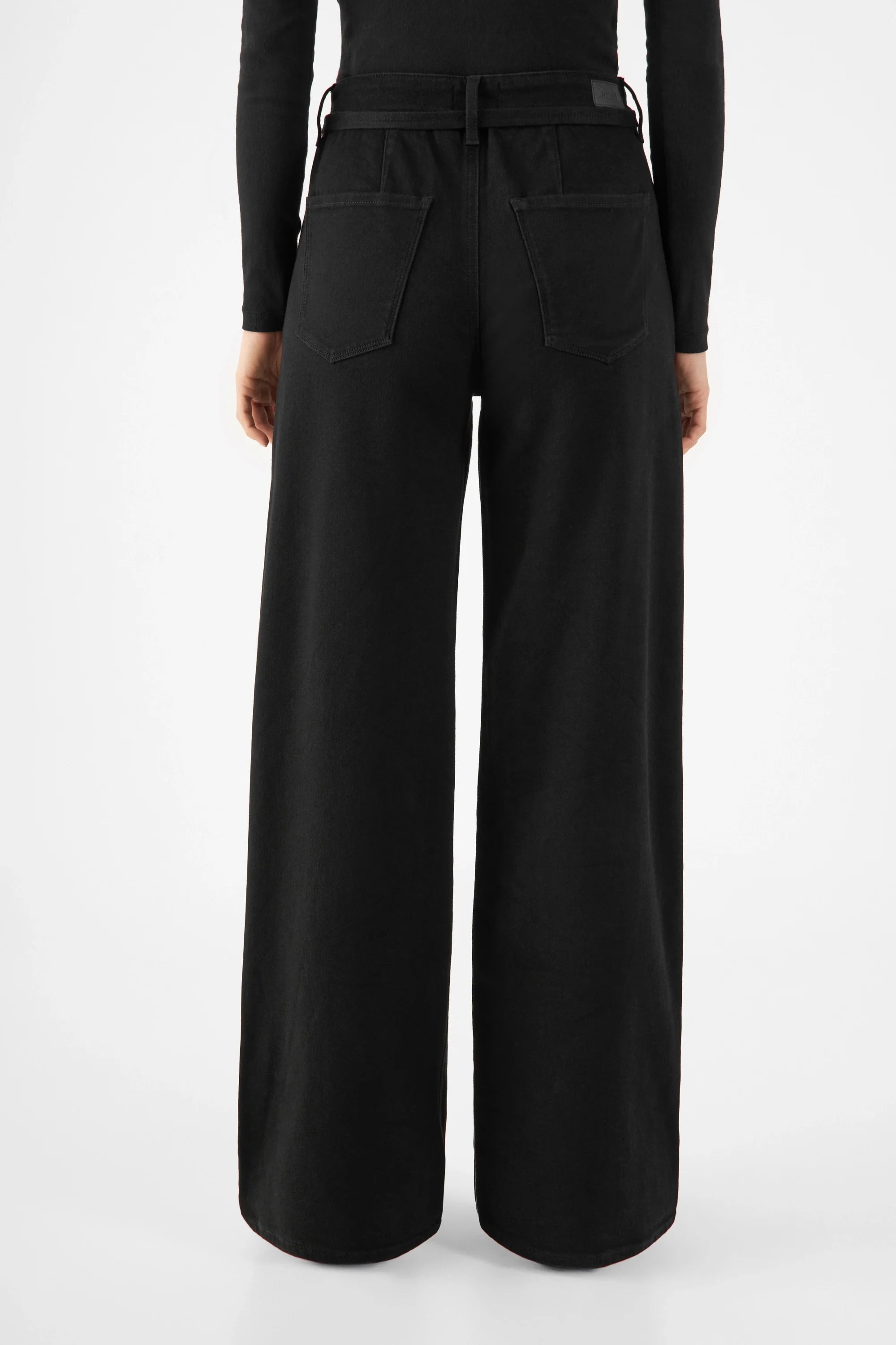 Schwarze weit geschnitte Jeans Blink Barrel aus Bio-Baumwolle von Dawn Denim