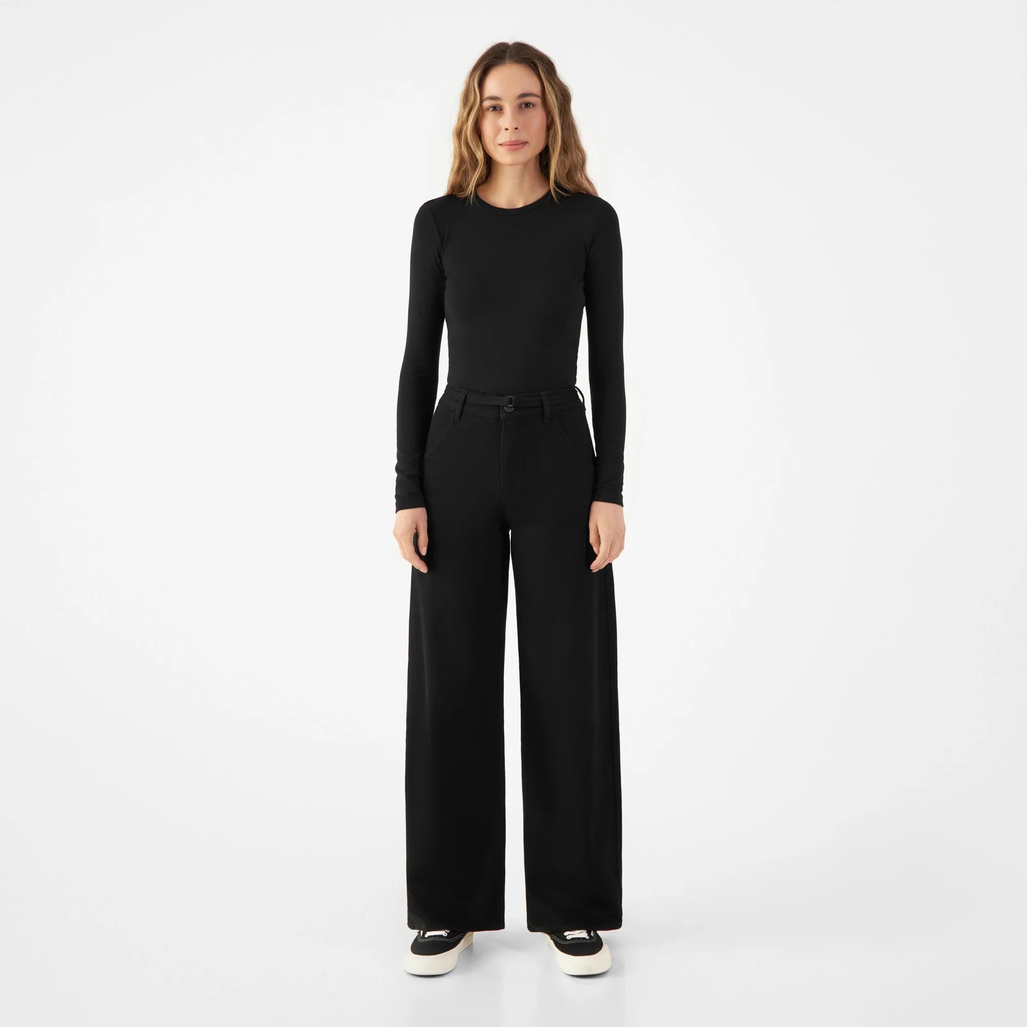 Schwarze weit geschnitte Jeans Blink Barrel aus Bio-Baumwolle von Dawn Denim