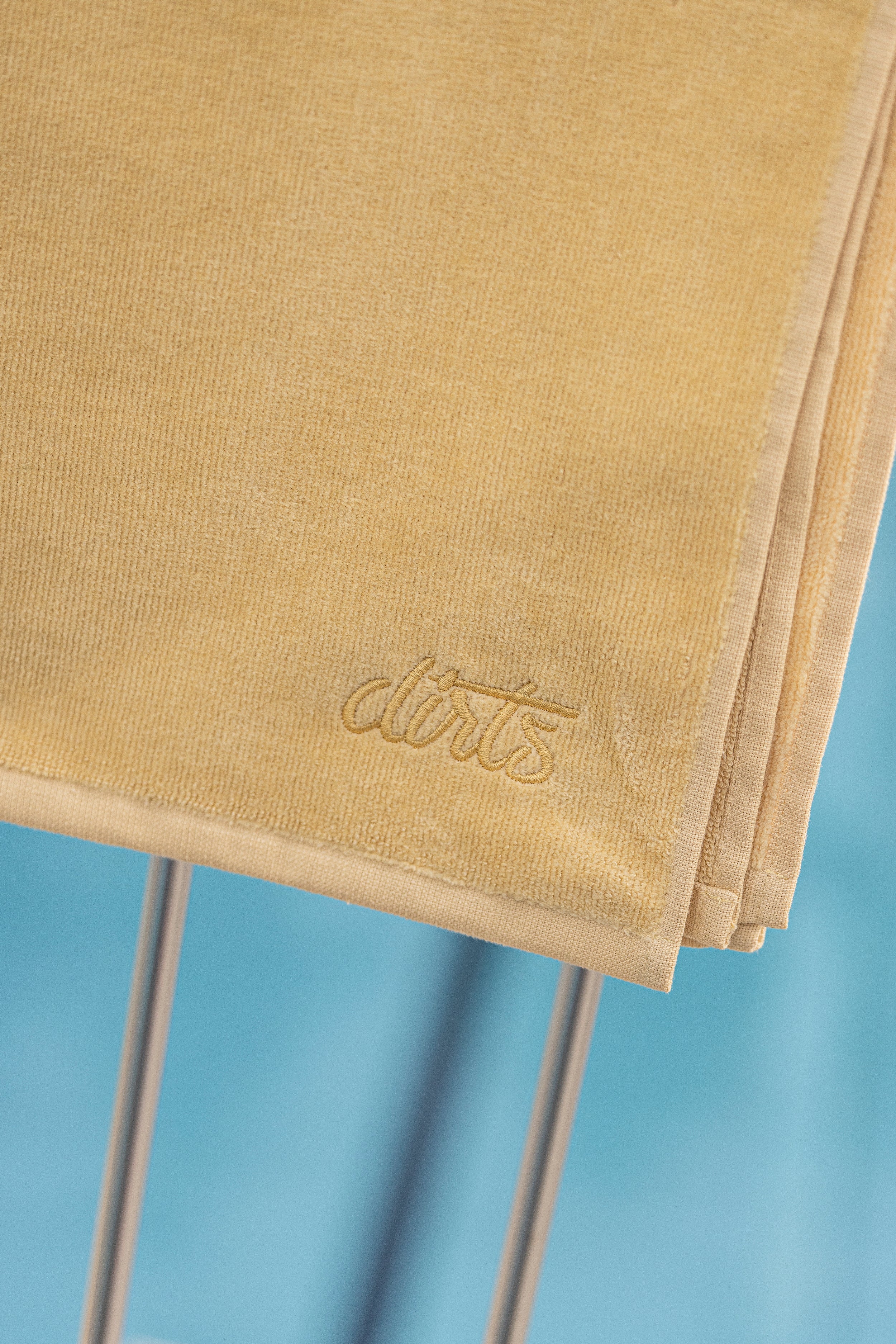 Serviette de bain The Towel de Dirts en coton biologique