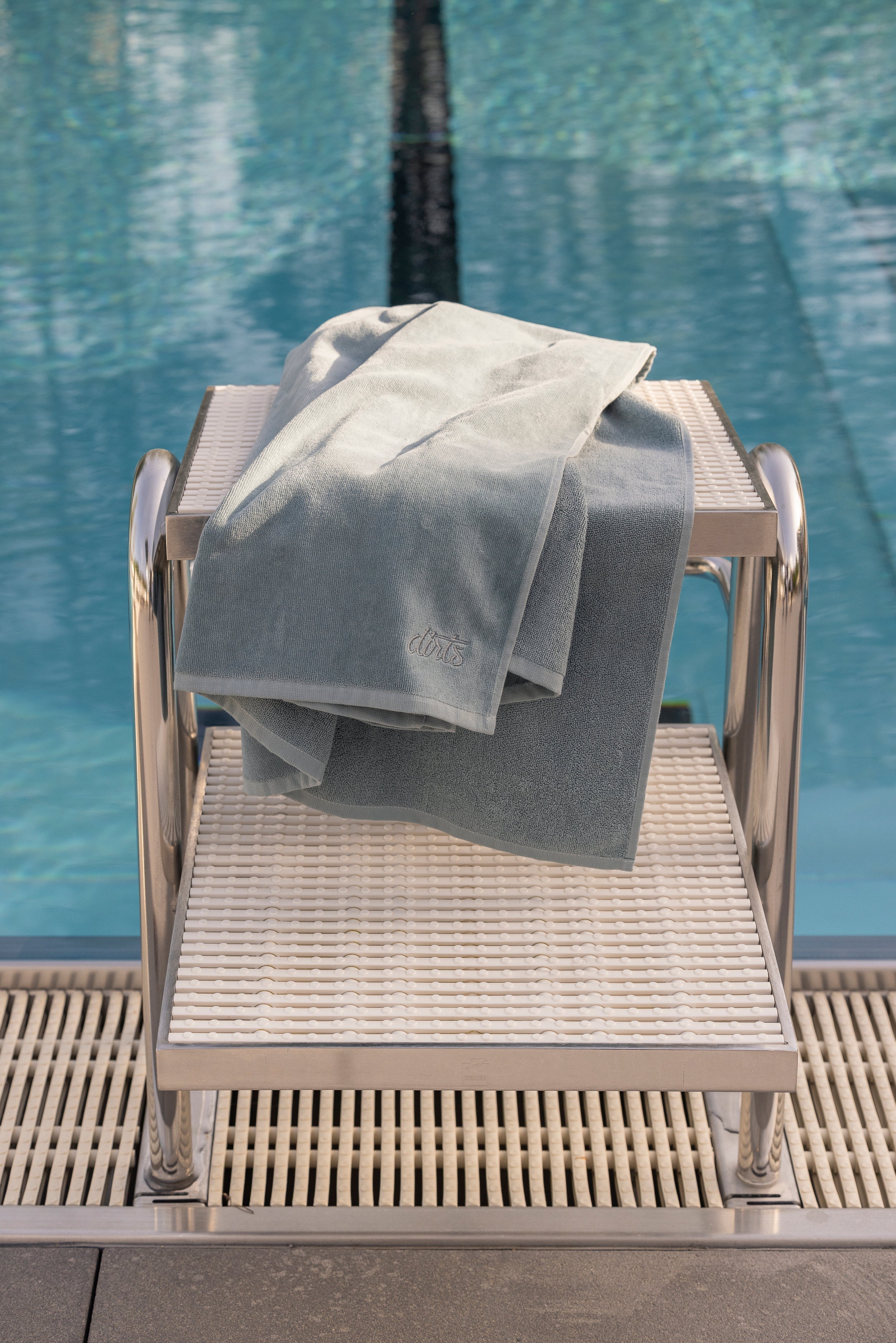 Serviette de bain The Towel de Dirts en coton biologique