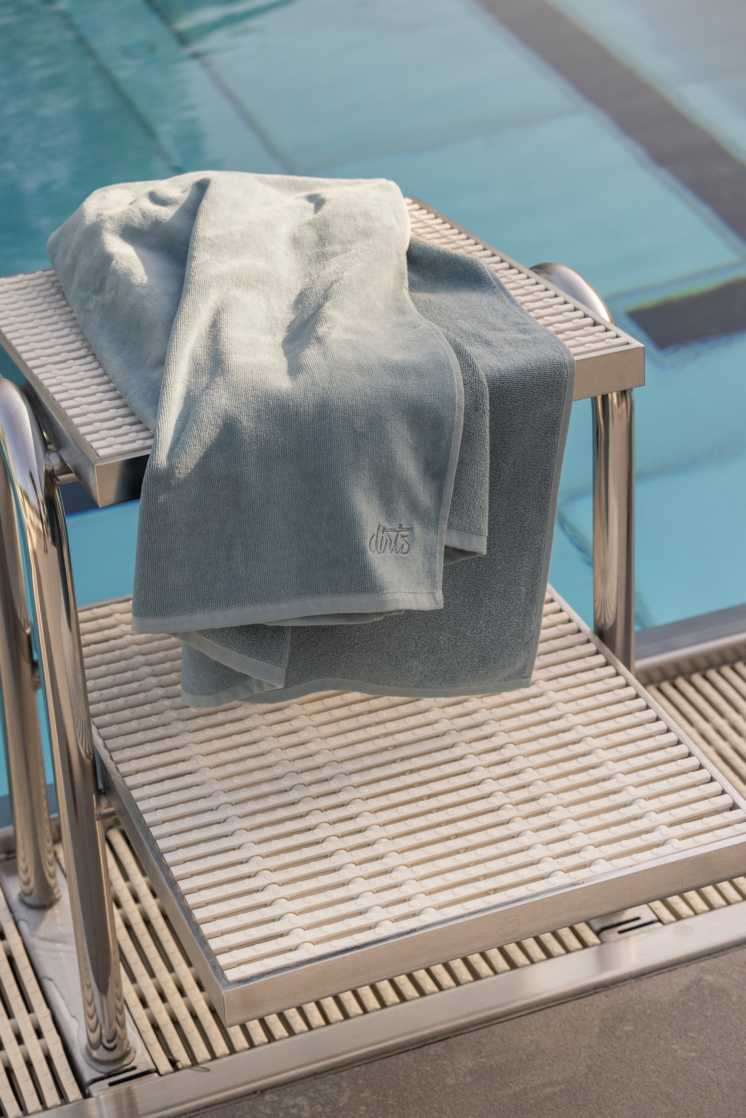Serviette de bain The Towel de Dirts en coton biologique