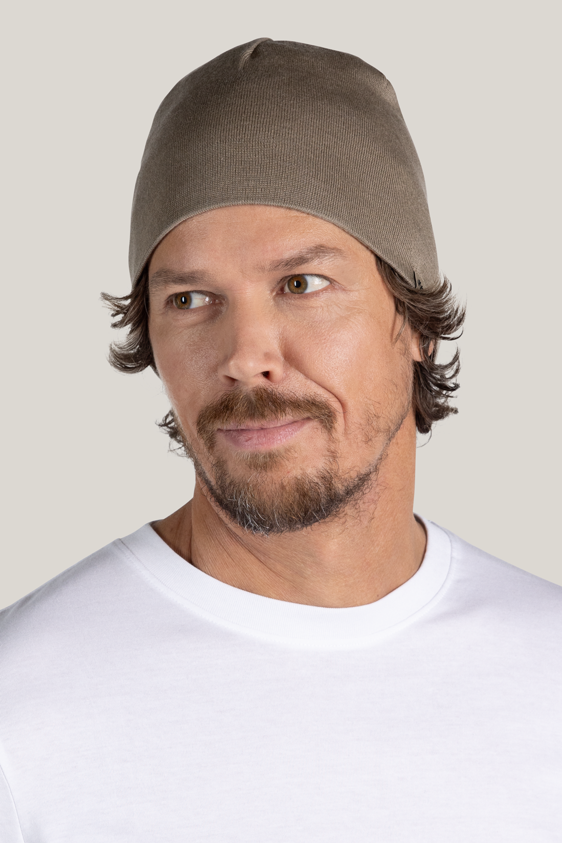 Beanie reversible unisex in beige made of Merino & Tencel from Tidløs