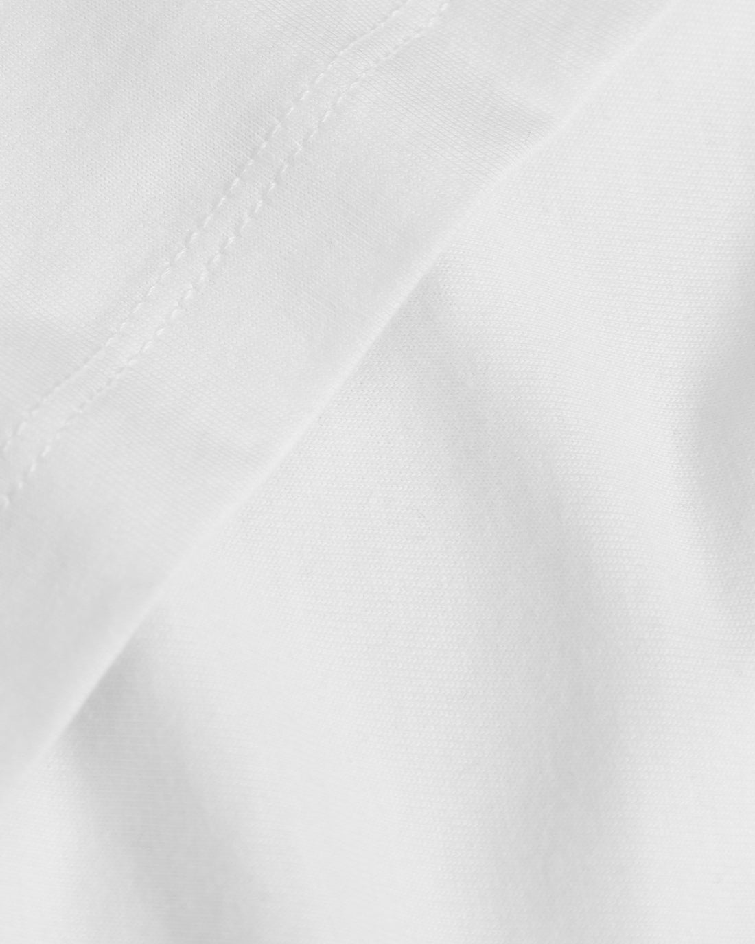 White basic T-shirt with wide collar made of 100% organic cotton by Rotholz