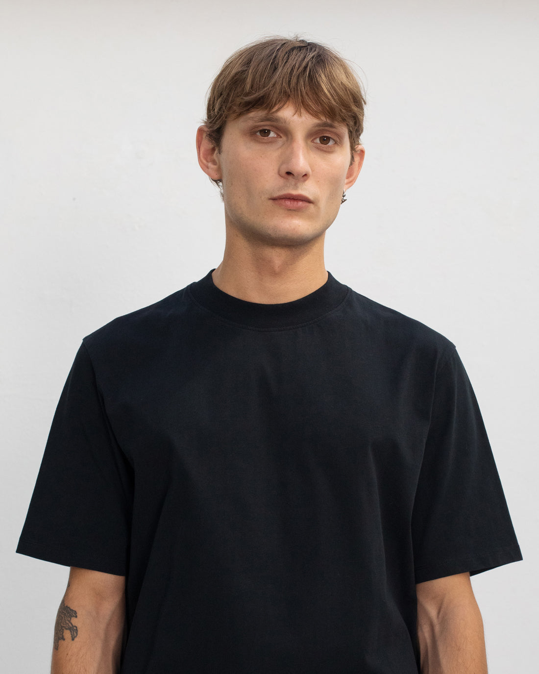 Schwarzes T-Shirt aus 100% Bio-Baumwolle von Rotholz