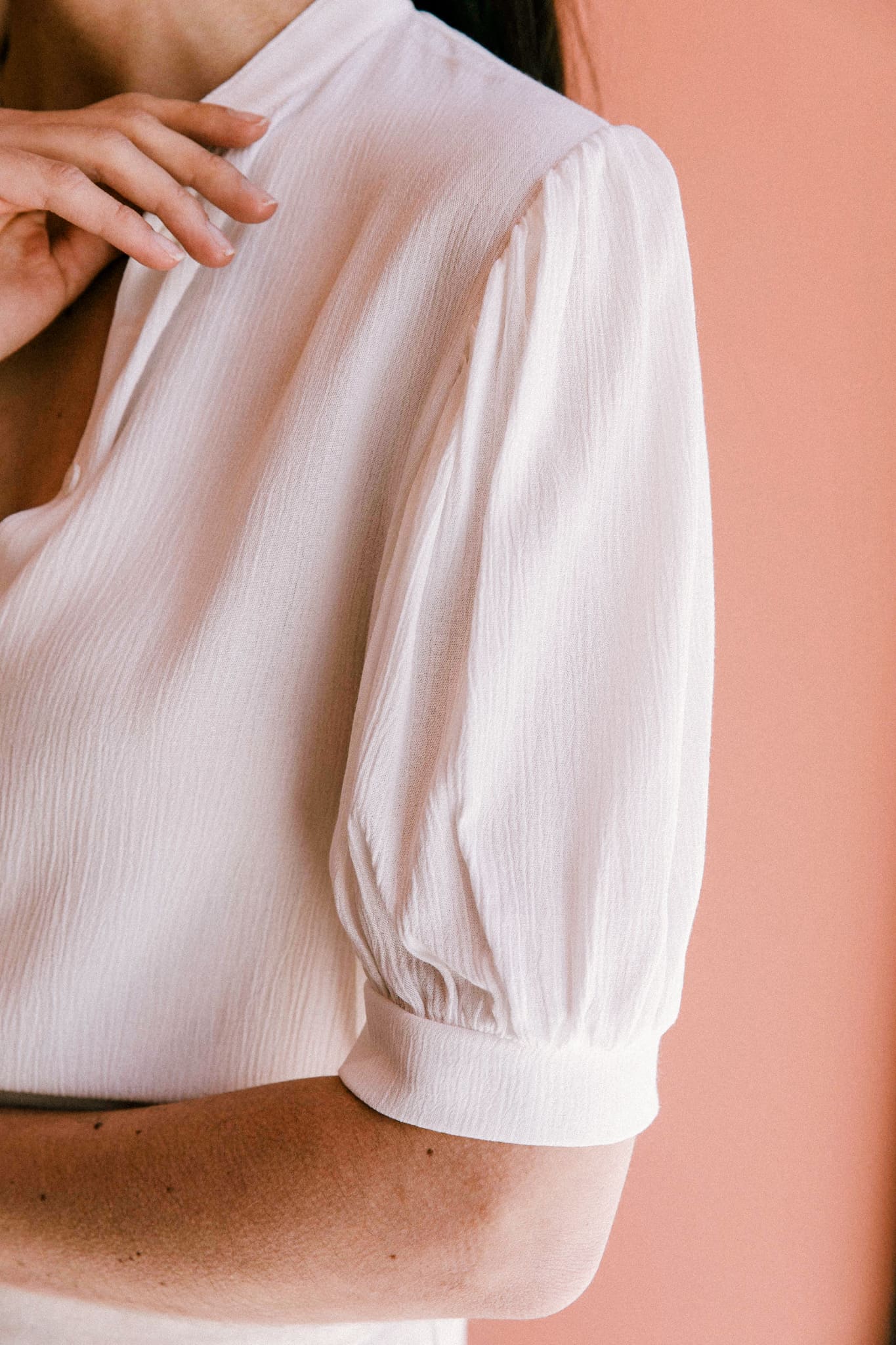 White blouse Magnolia made of 100% viscose by Avani