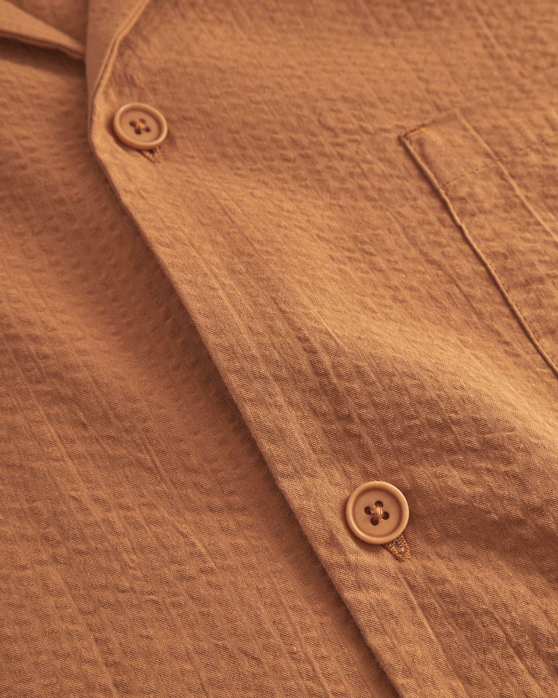 Light brown bowling shirt seersucker made from 100% organic cotton by Rotholz