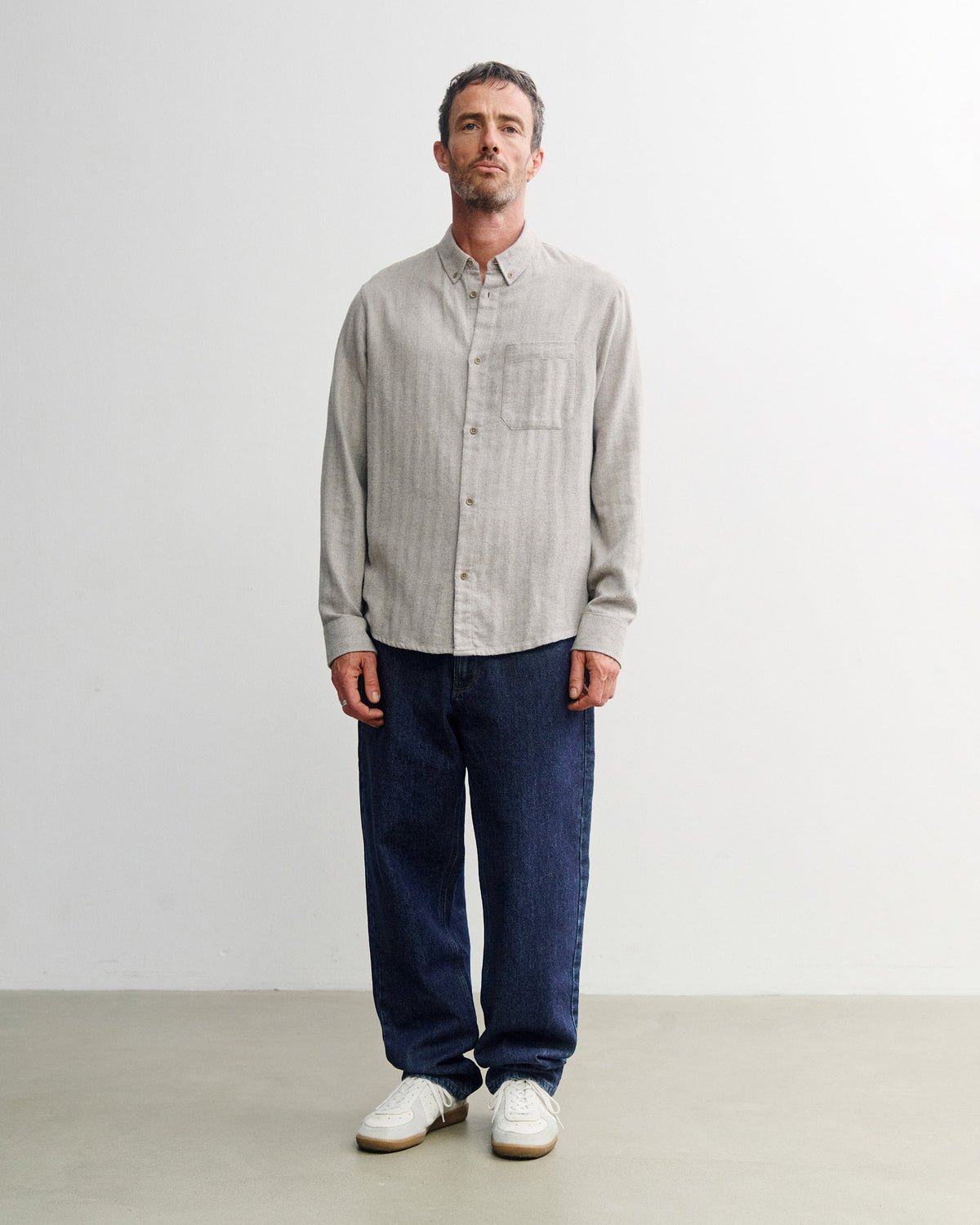 Graues Hemd Herringbone Button Down aus Bio-Baumwolle von Rotholz