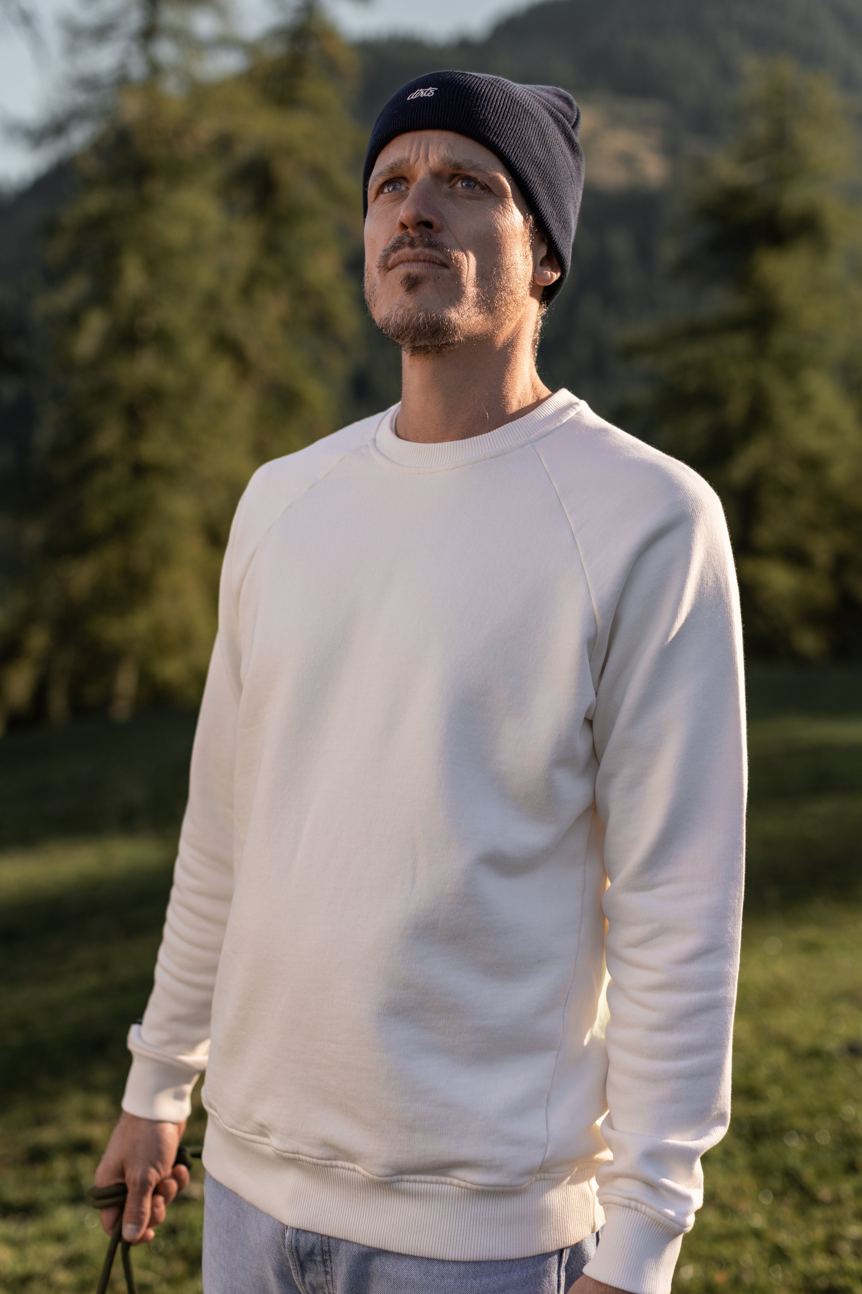 Weisser Pullover Raglan aus 100% Bio-Baumwolle von DIRTS