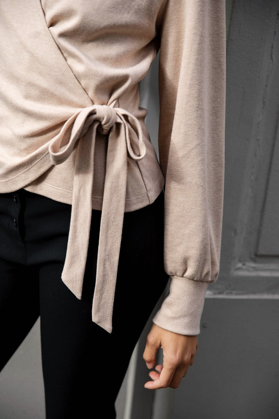 Beige sweater Gardeni made of 100% wool from Avani