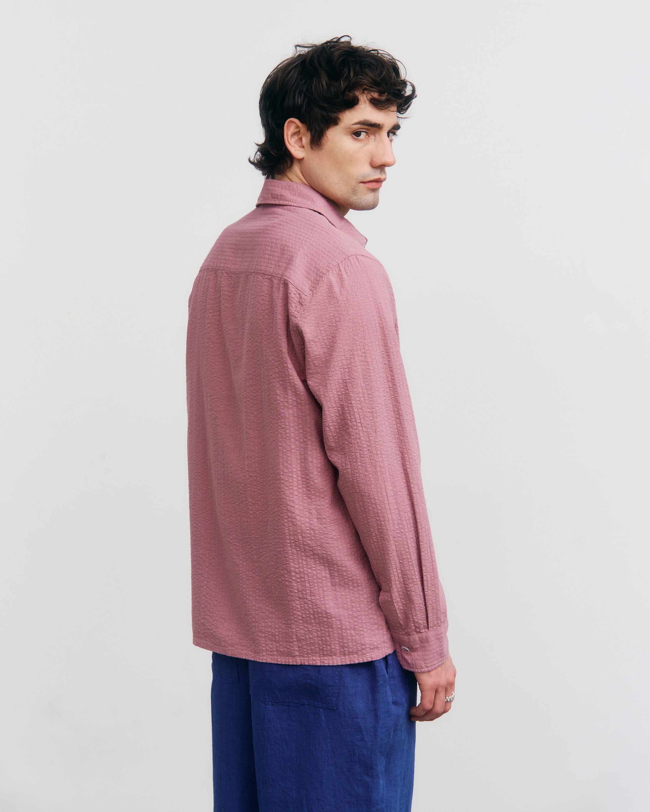 Pinkes Hemd aus Bio-Seersucker Baumwolle von Rotholz