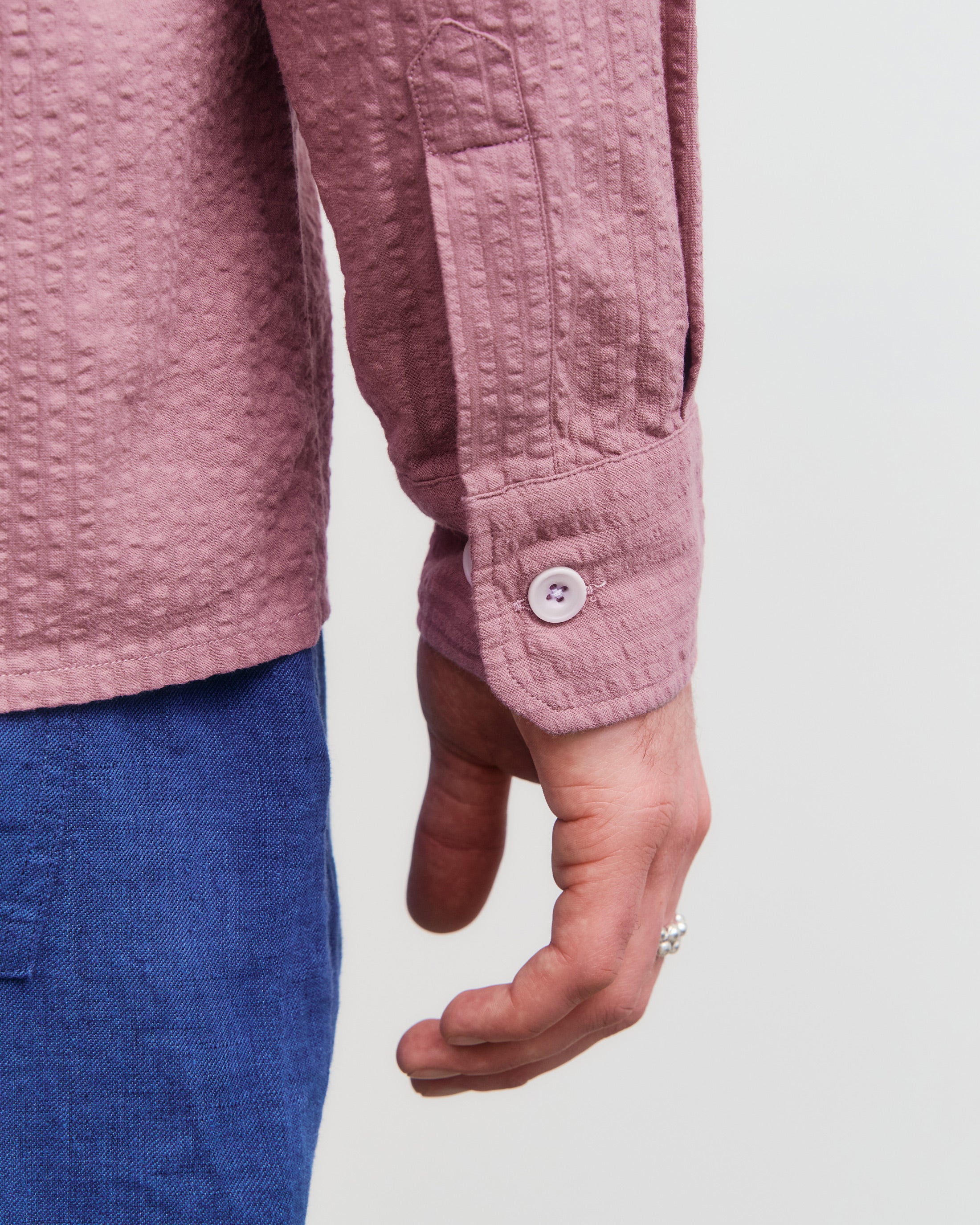 Pinkes Hemd aus Bio-Seersucker Baumwolle von Rotholz