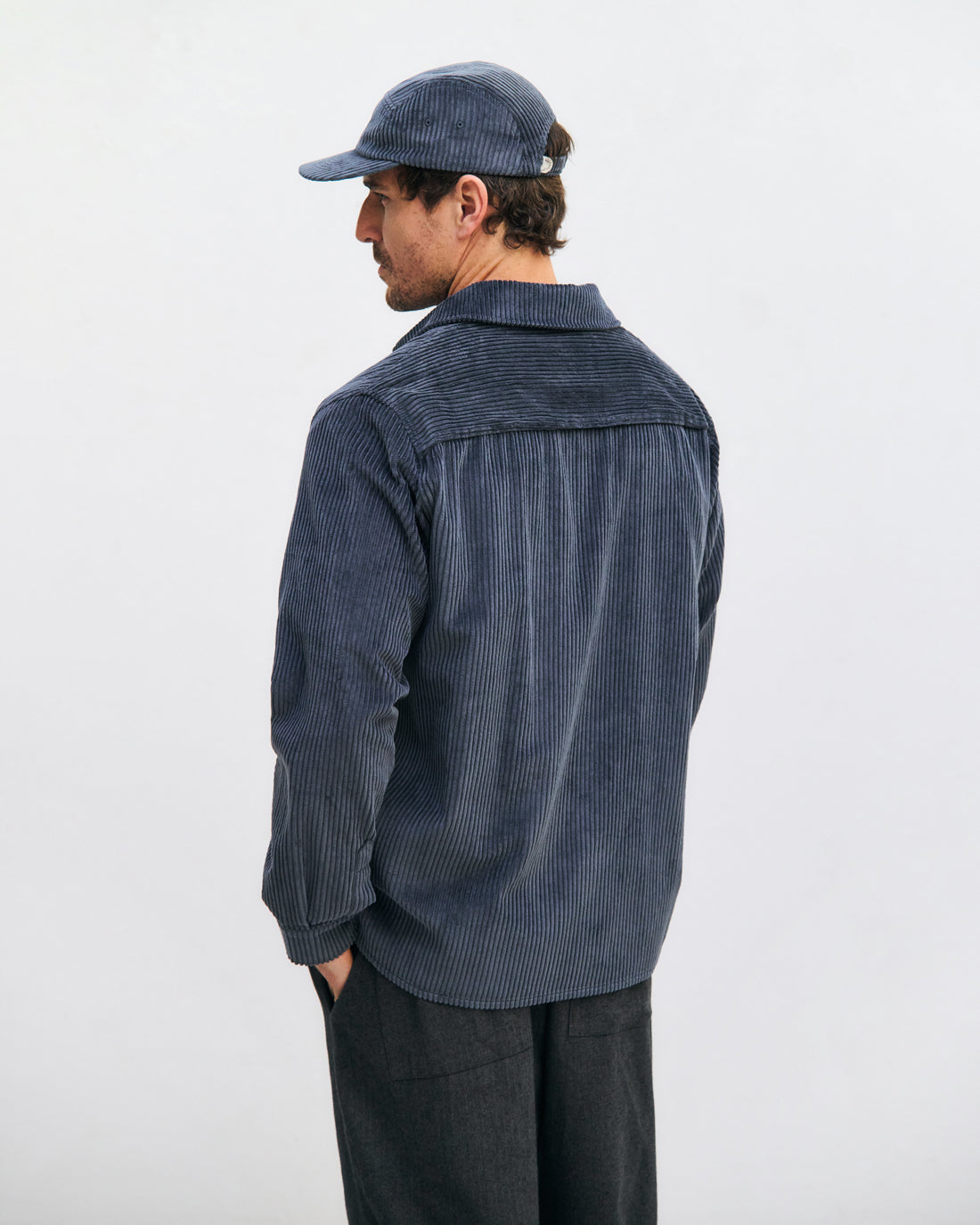 Blaues Cord-Hemd aus 100% Bio-Baumwolle von Rotholz