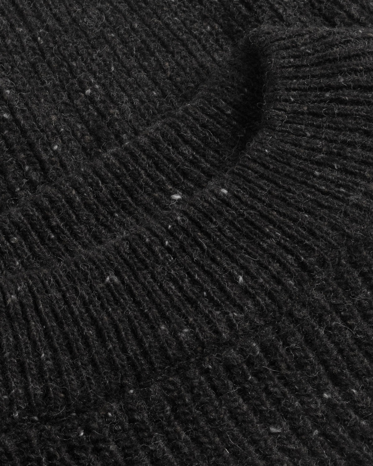Schwarzer Kurzer Strickpullover aus Merinowolle von Rotholz