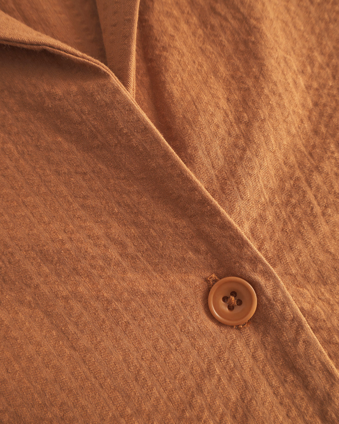 Light brown shirt made from 100% organic cotton from Rotholz