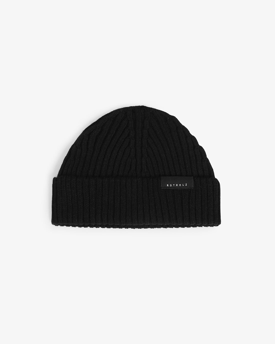 Black short hat made of wool mix rib by Rotholz