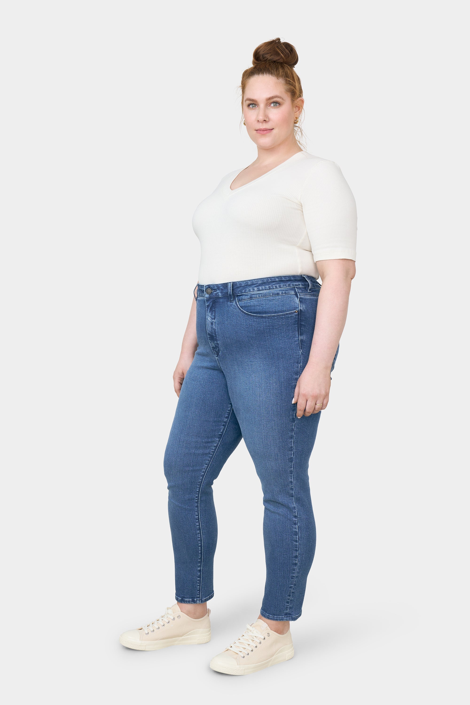 Blue SUN UP Skinny Curvy jeans made from organic cotton by Dawn Denim