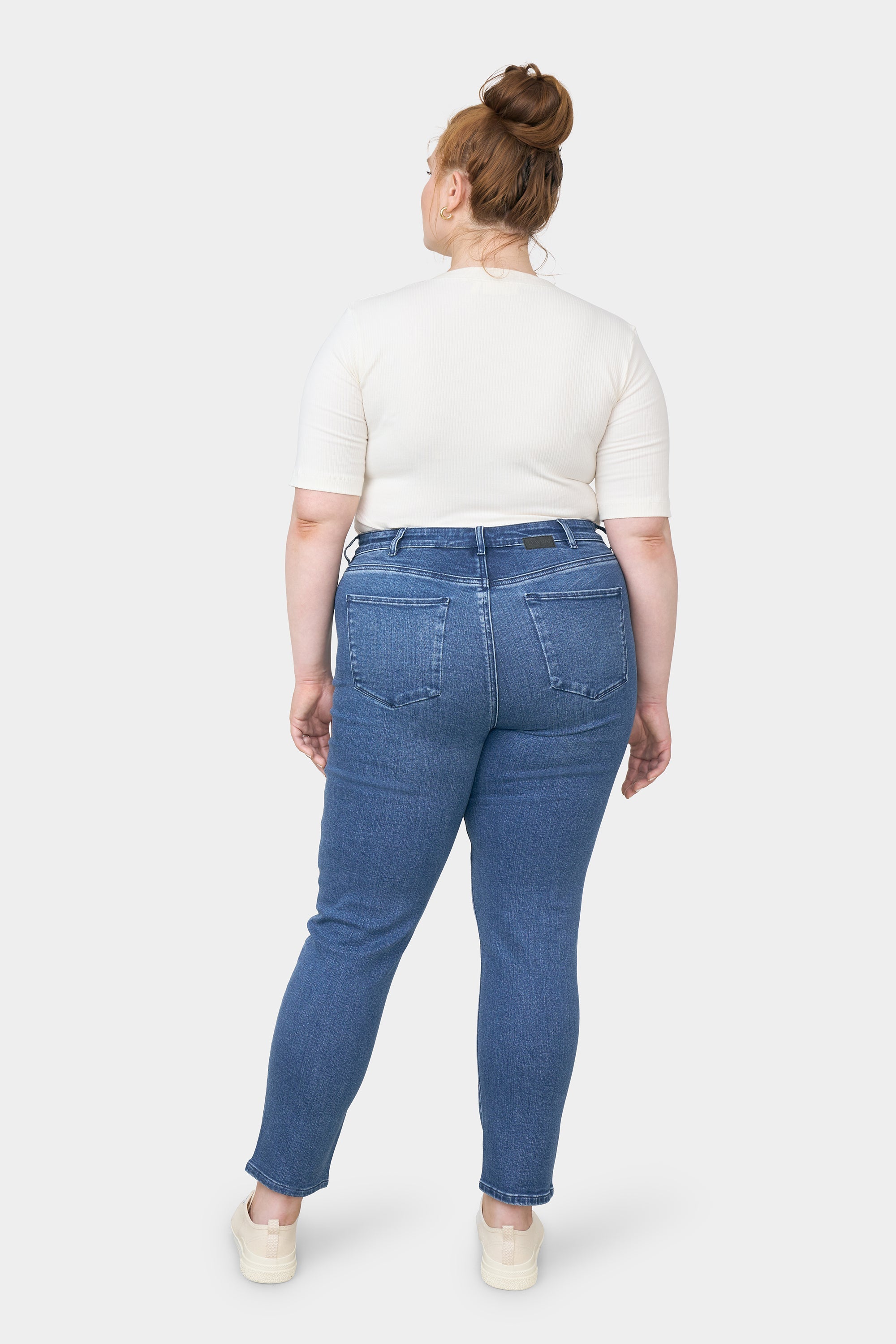 Blue SUN UP Skinny Curvy jeans made from organic cotton by Dawn Denim