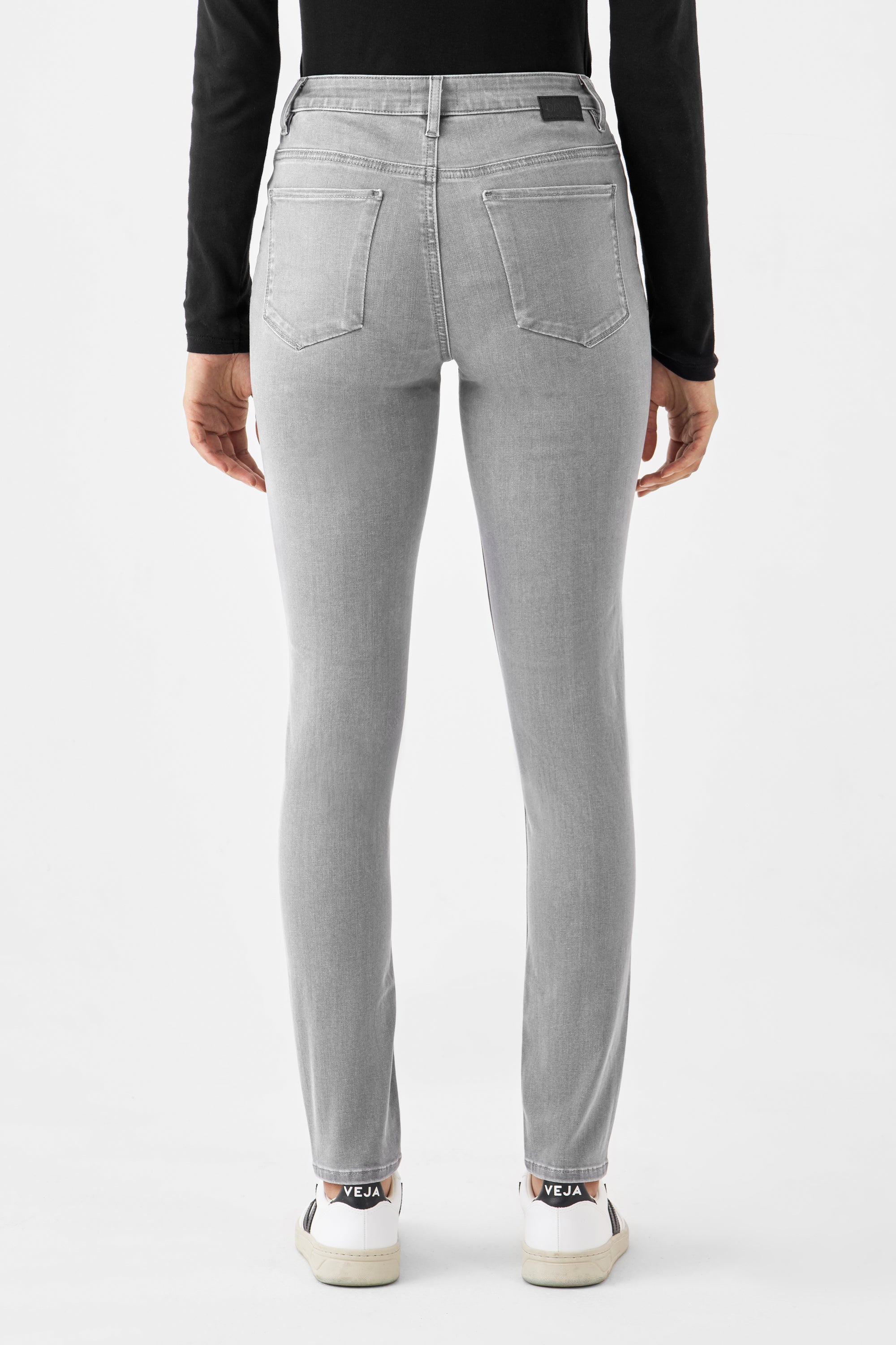 Graue Jeans SUN UP Skinny Basic aus Bio-Baumwolle von Dawn Denim
