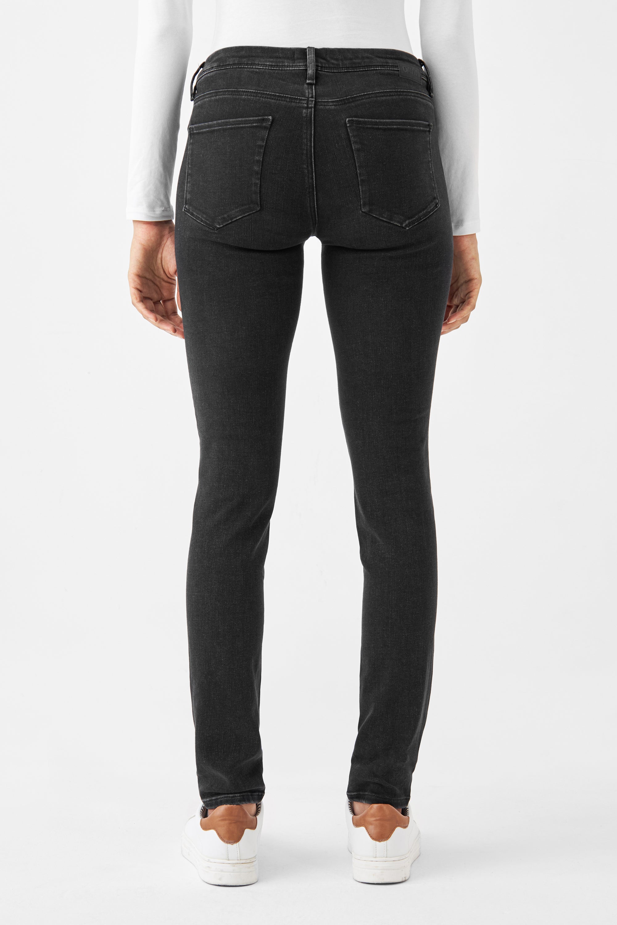 Schwarze Jeans MID SUN Slim basic aus Bio-Baumwolle von Dawn Denim