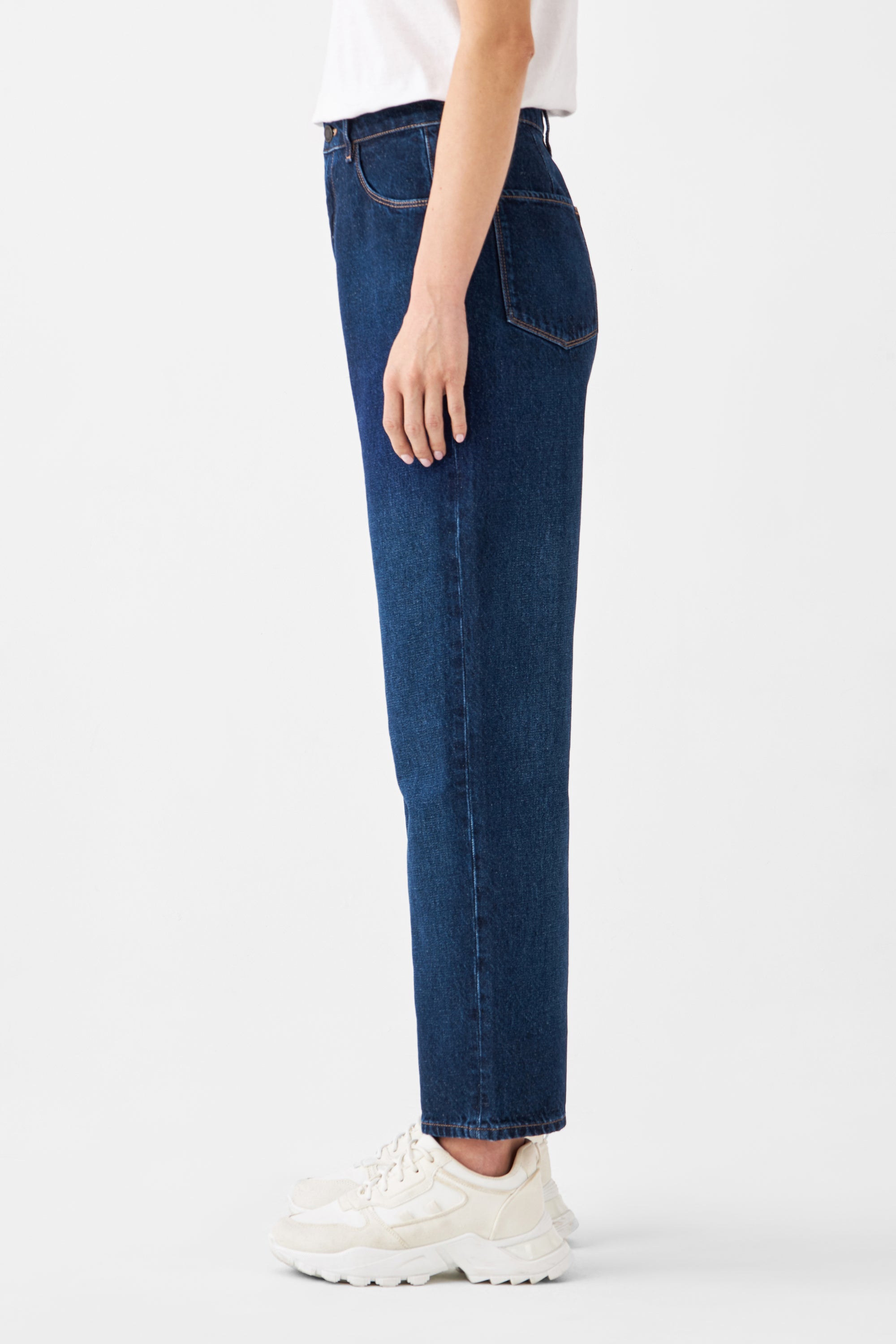 Dunkelblaue Jeans DAWN Wide Straight Cropped aus Bio-Baumwolle von Dawn Denim