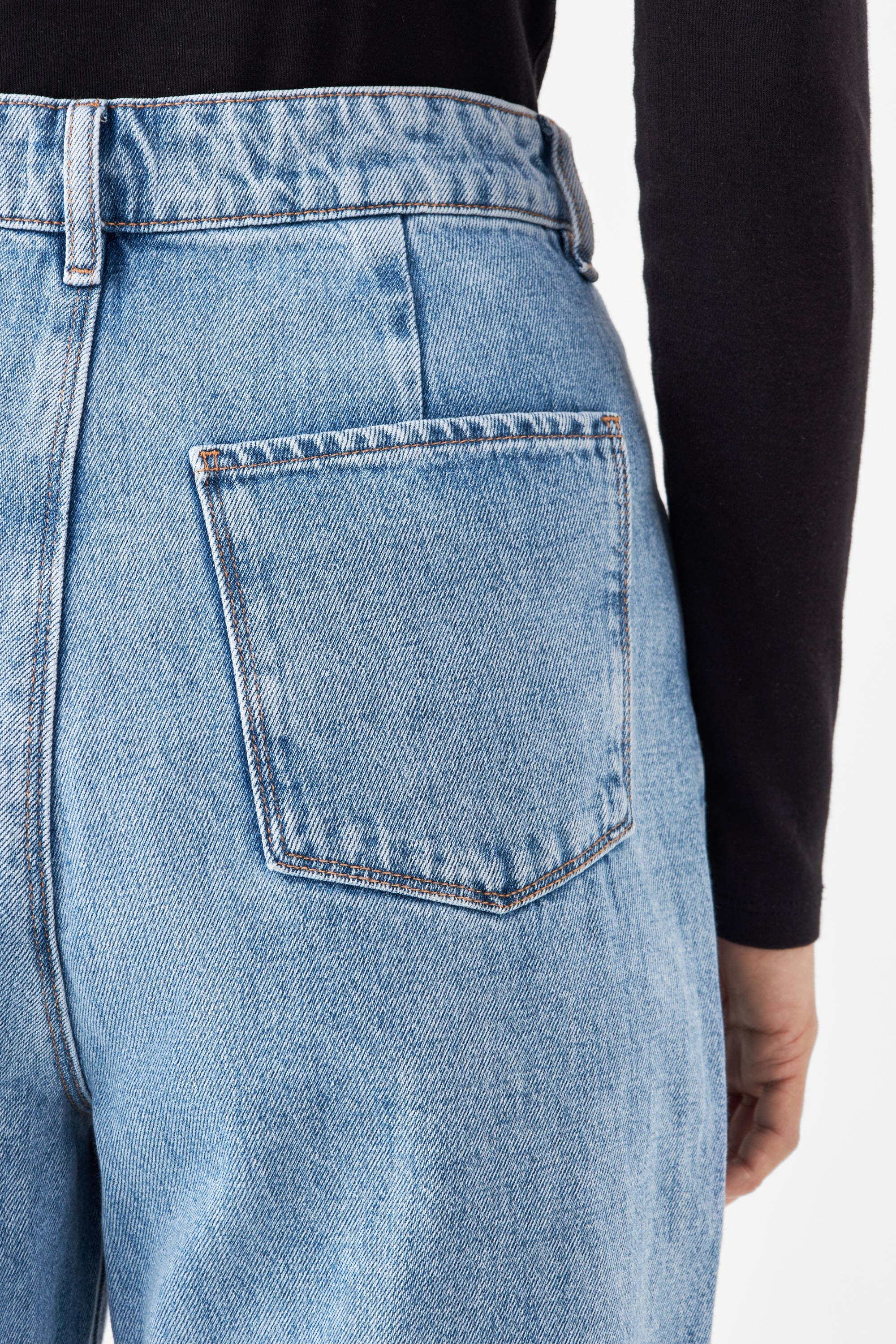 Hellblaue Jeans DAWN Wide Straight Cropped aus Bio-Baumwolle von Dawn Denim