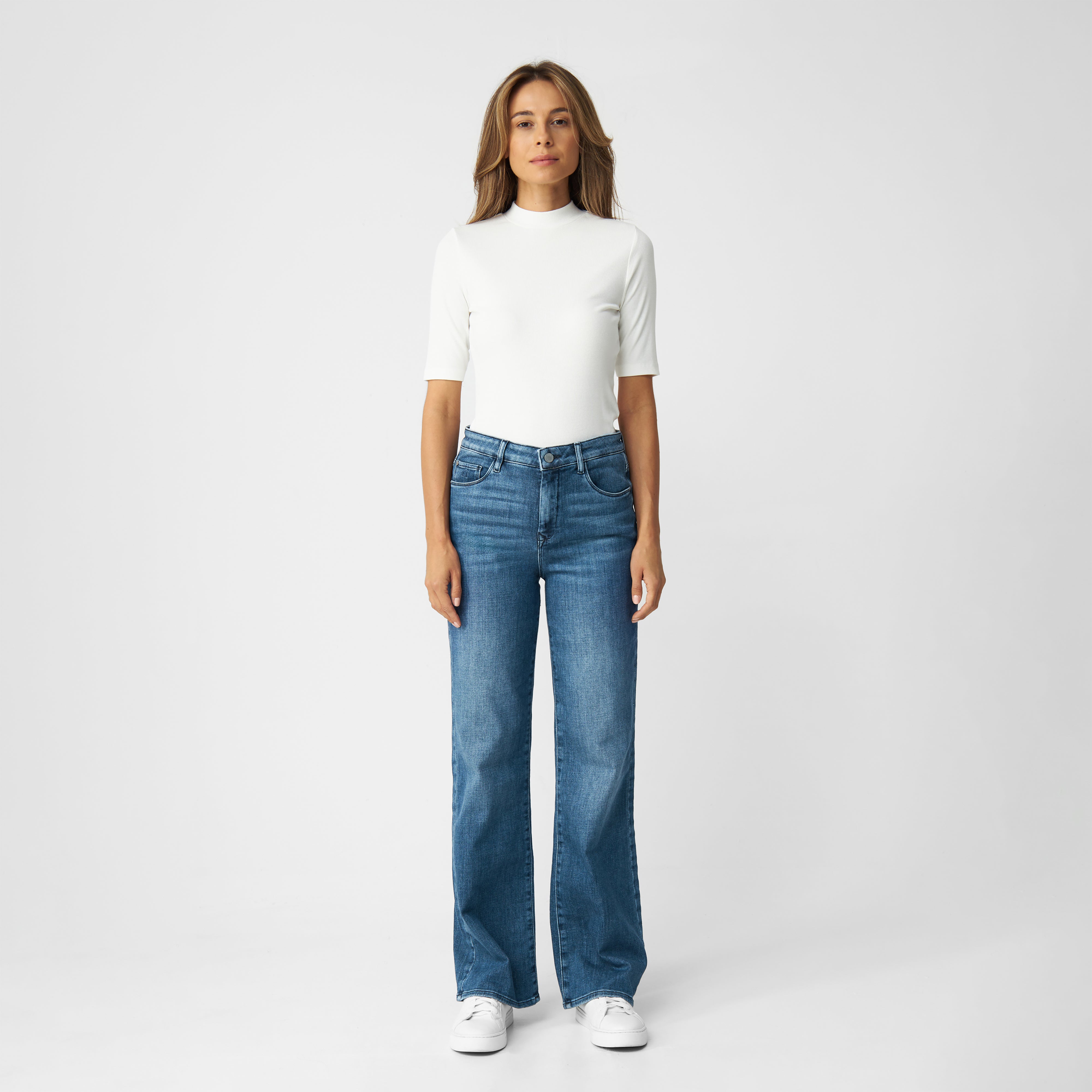 Blue DEW Flared jeans made from organic cotton by Dawn Denim