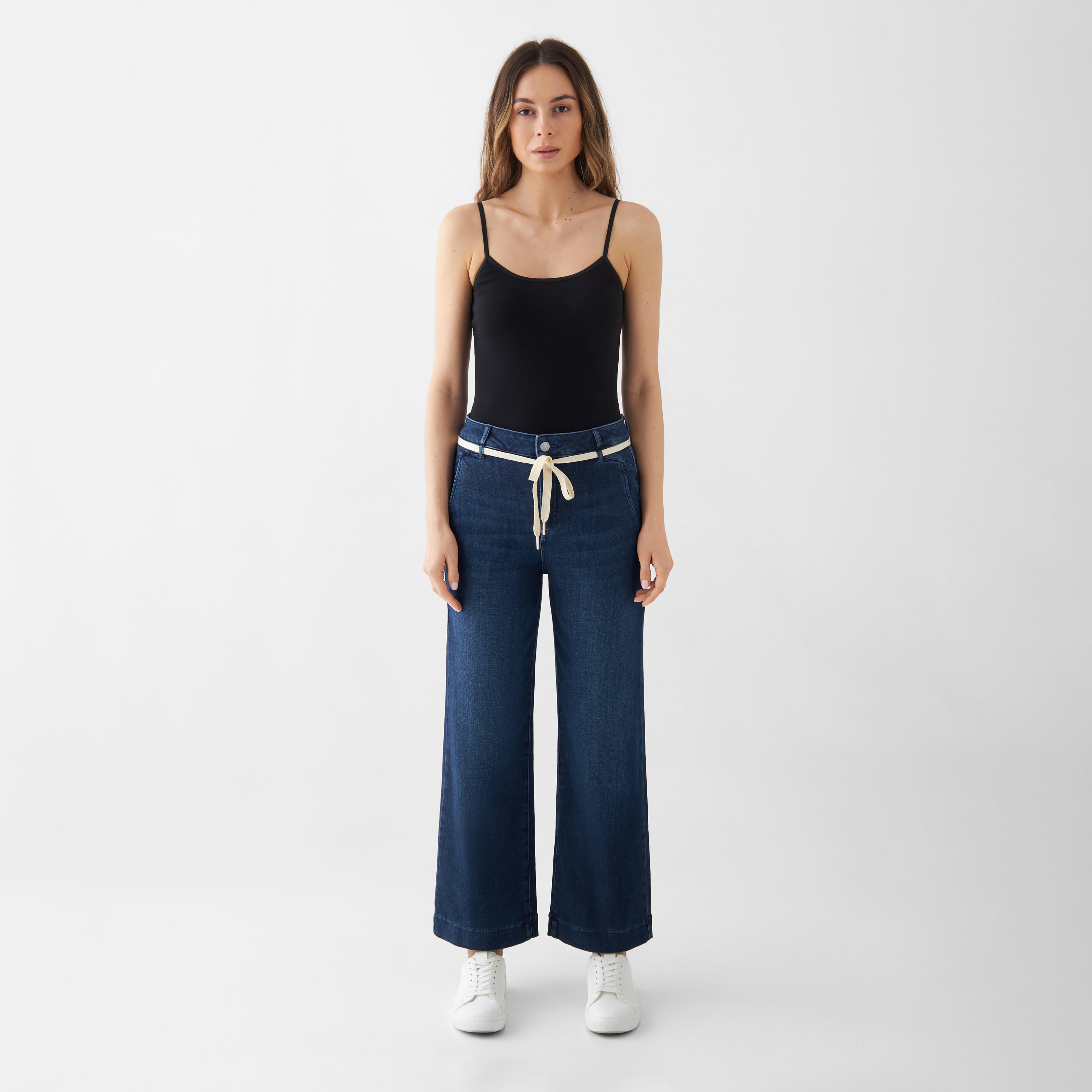 Dunkelblaue Jeans DEW Flared Cropped French Pocket aus Bio-Baumwolle von Dawn Denim