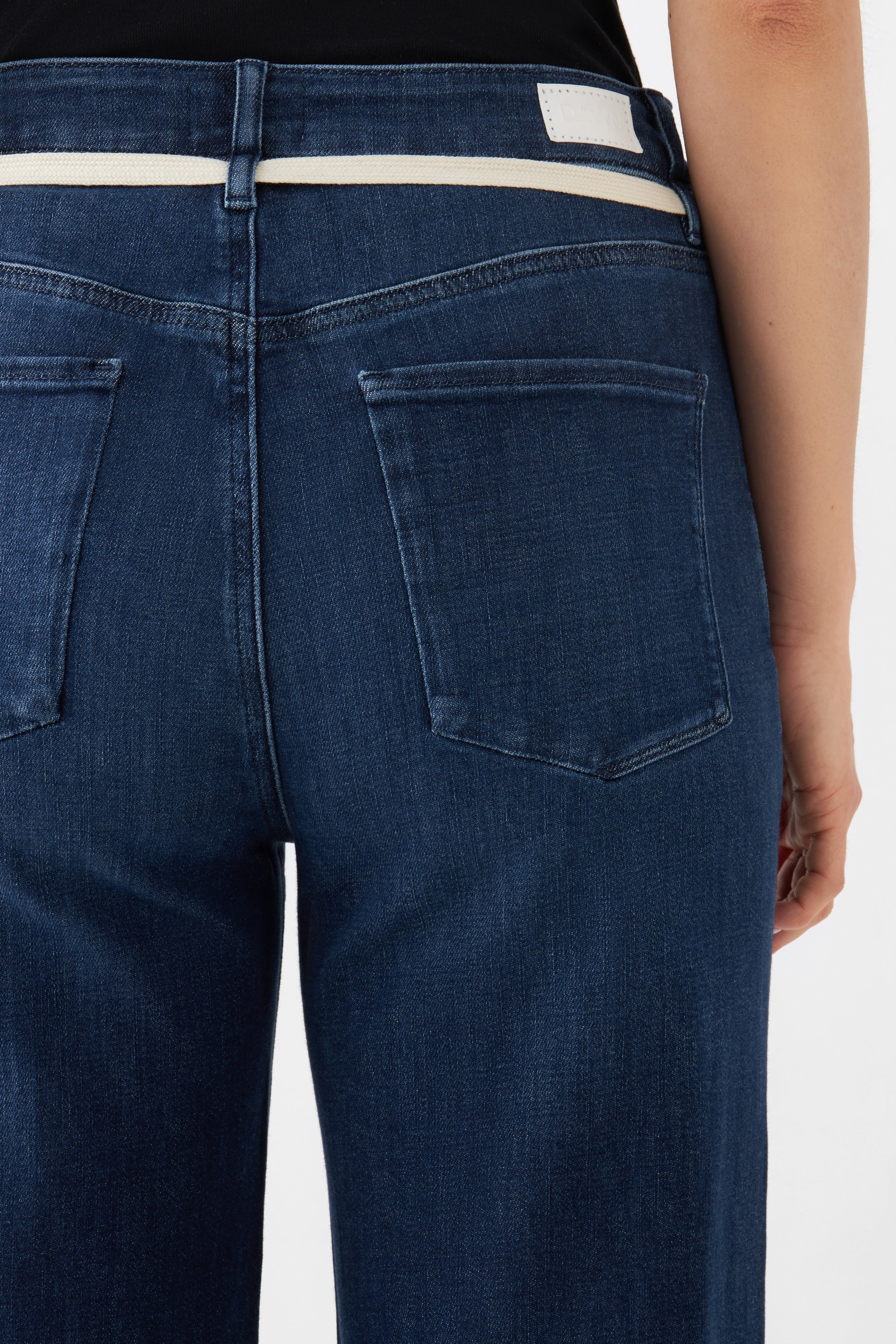 Dunkelblaue Jeans DEW Flared Cropped French Pocket aus Bio-Baumwolle von Dawn Denim