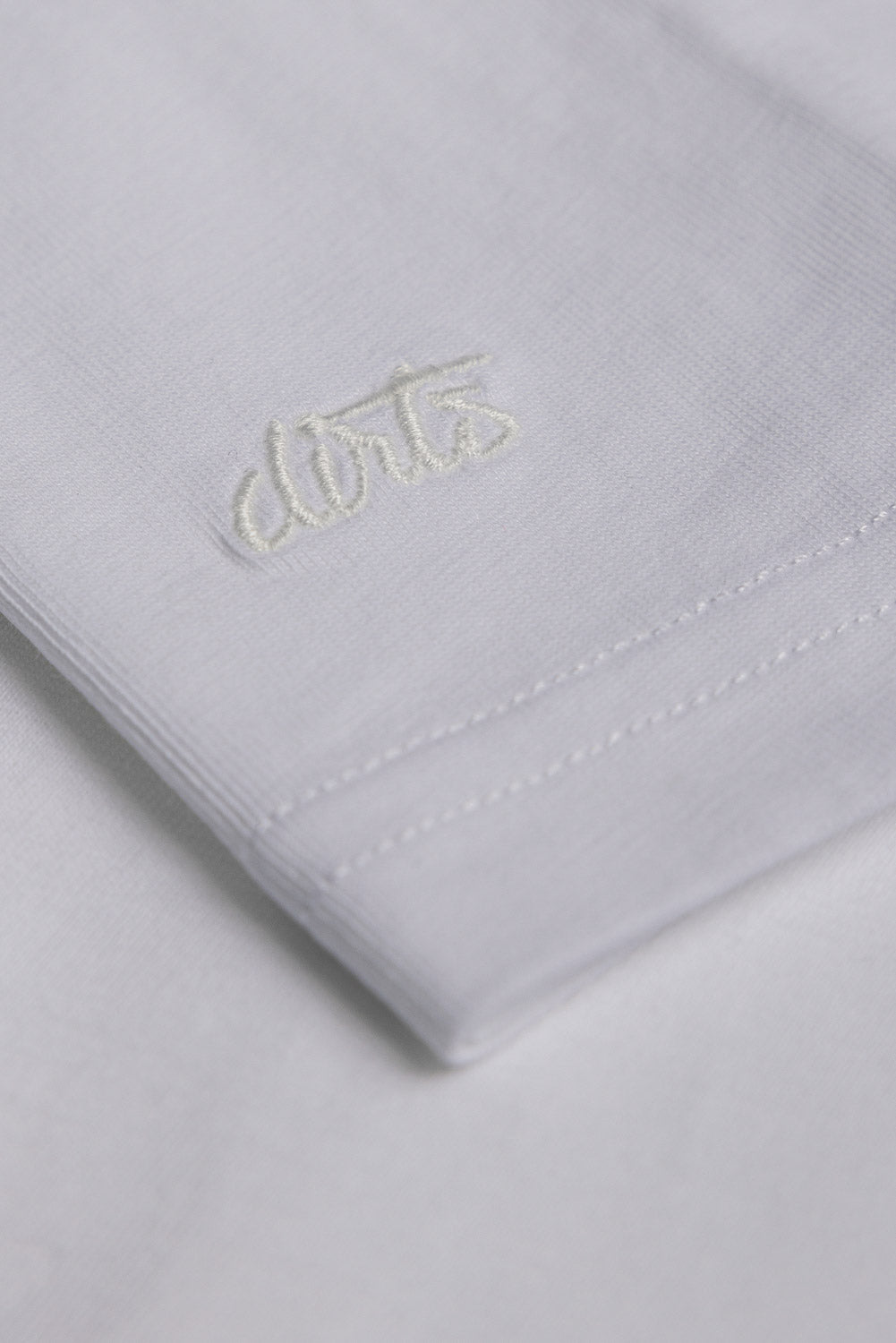 Premium Blank T-Shirt SLIM von Dirts aus Bio Baumwolle